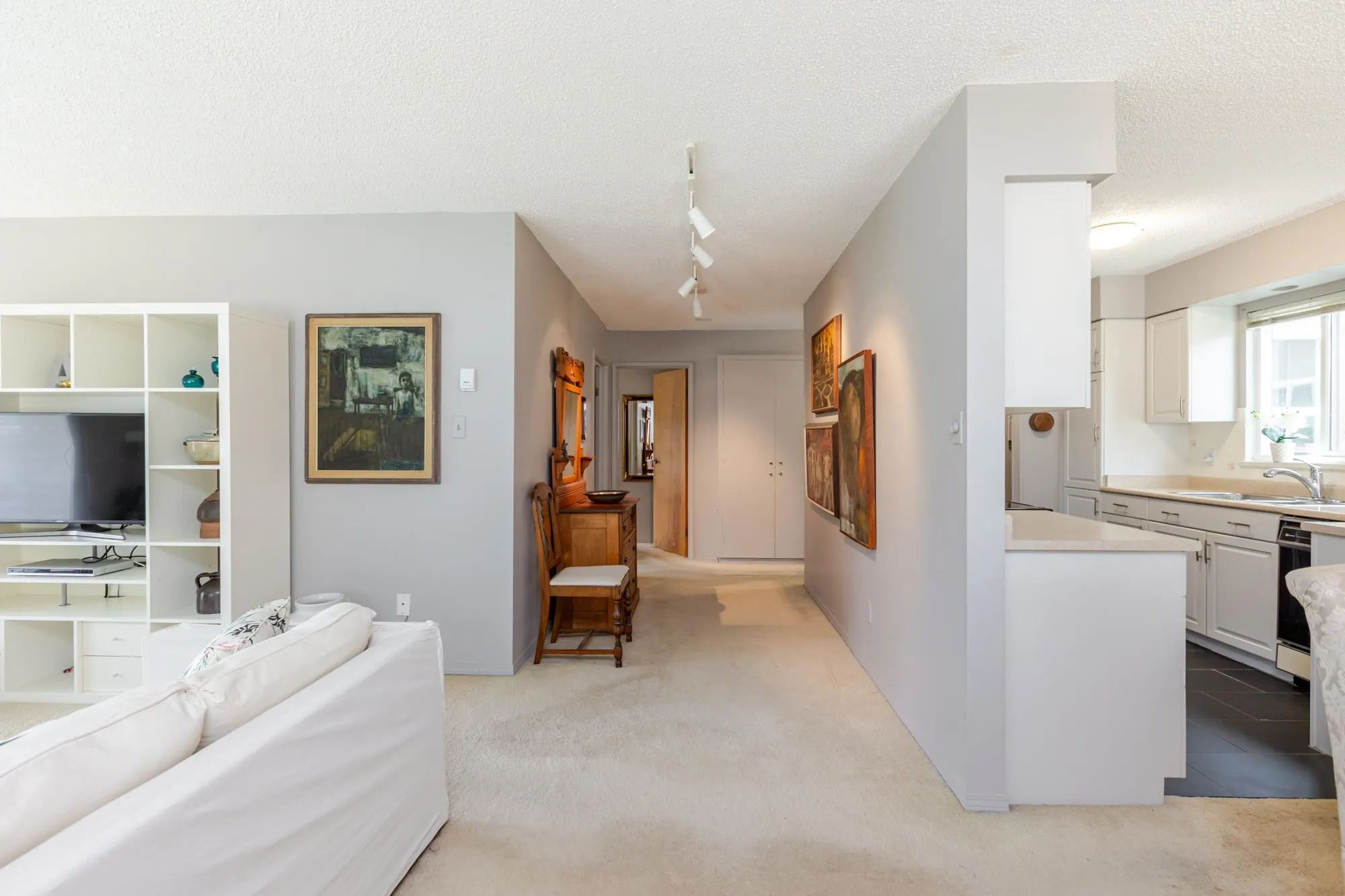 #304 1351 Martin Street