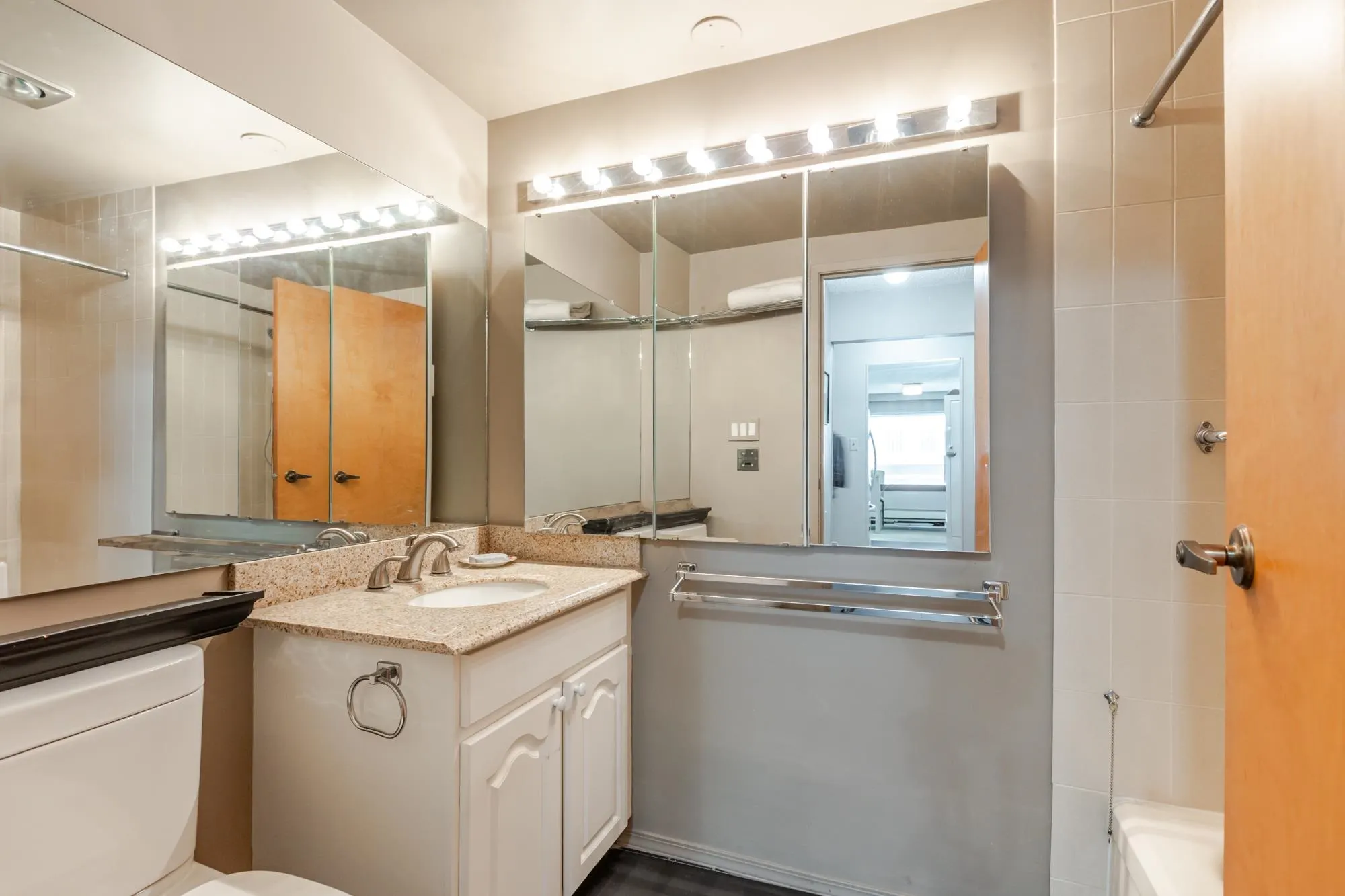 #304 1351 Martin Street