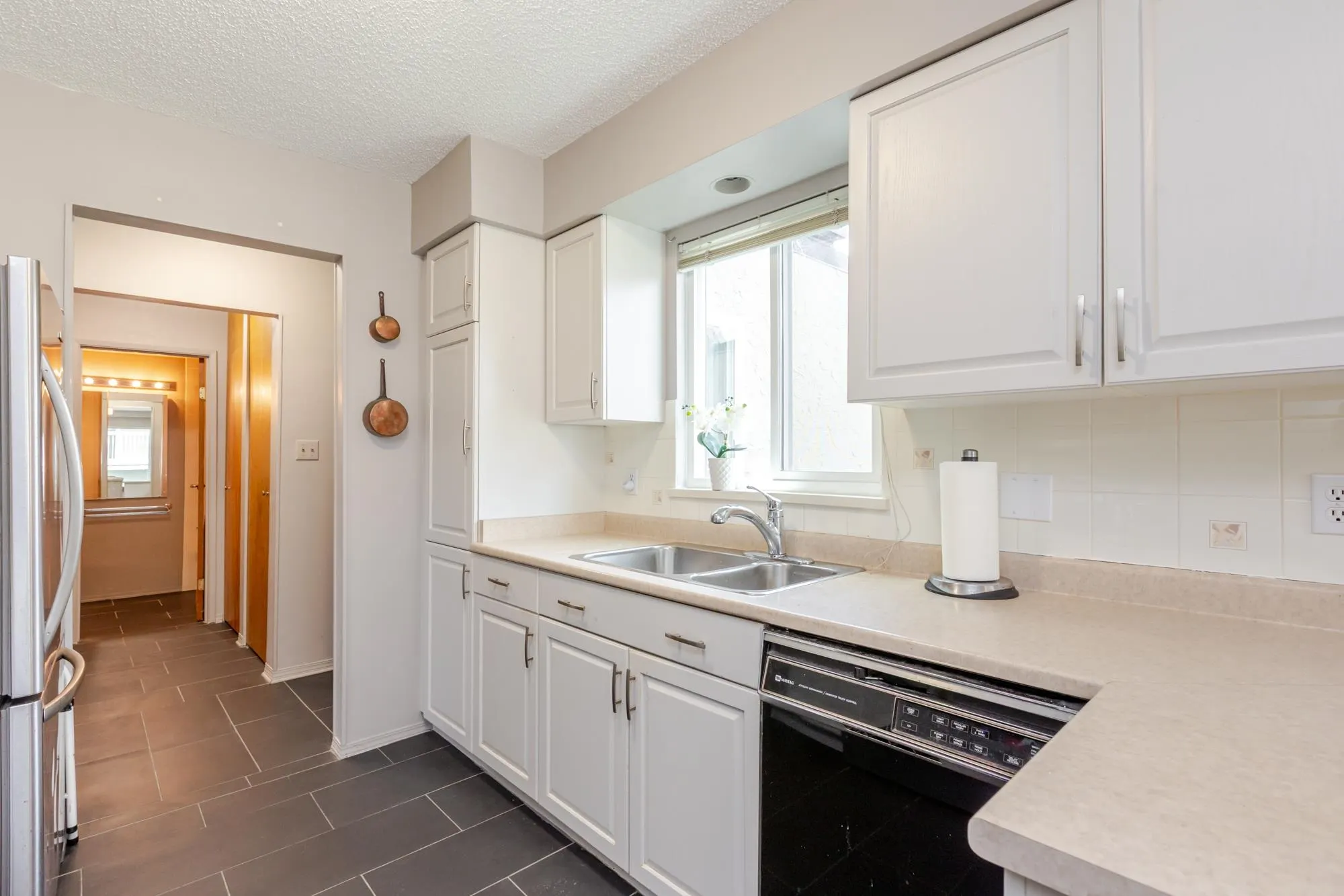 #304 1351 Martin Street