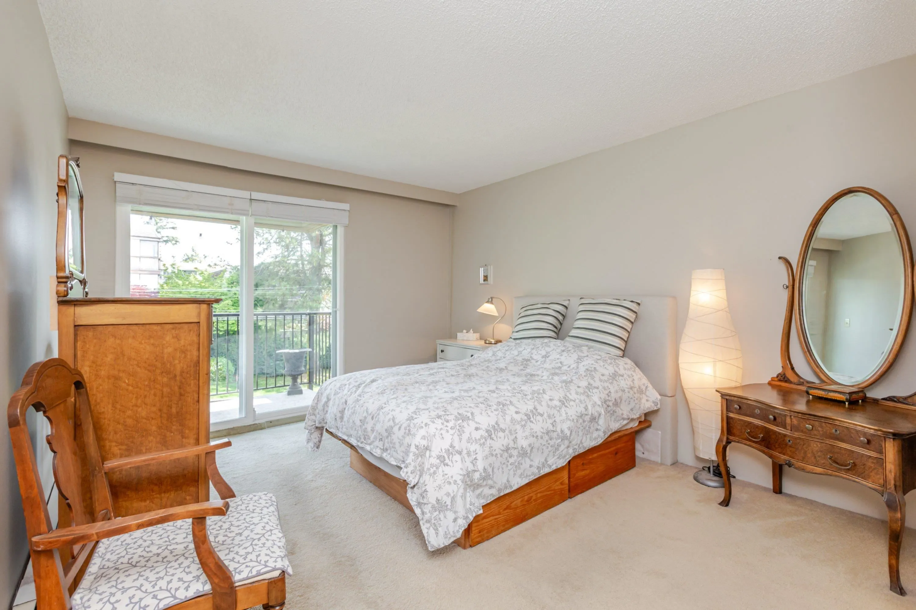 #304 1351 Martin Street