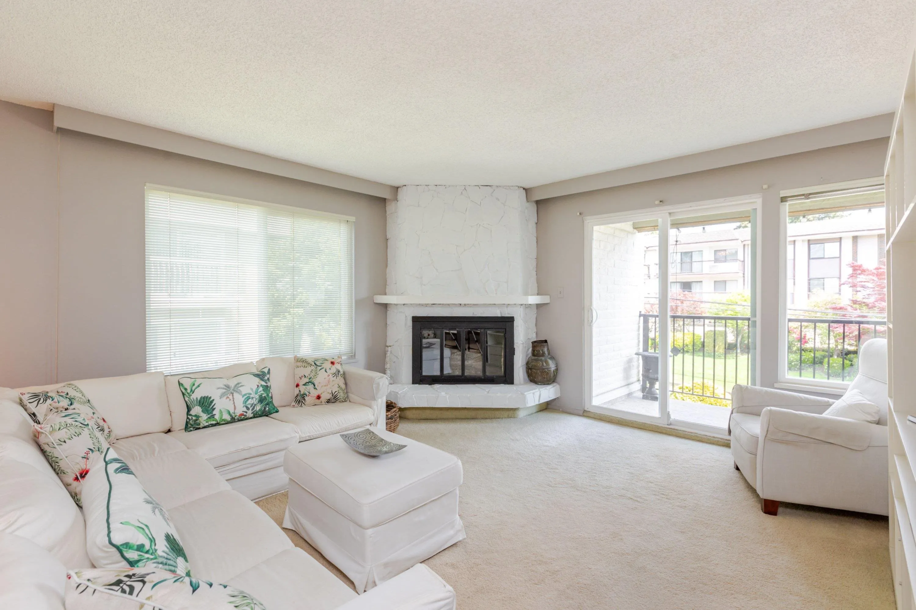 #304 1351 Martin Street