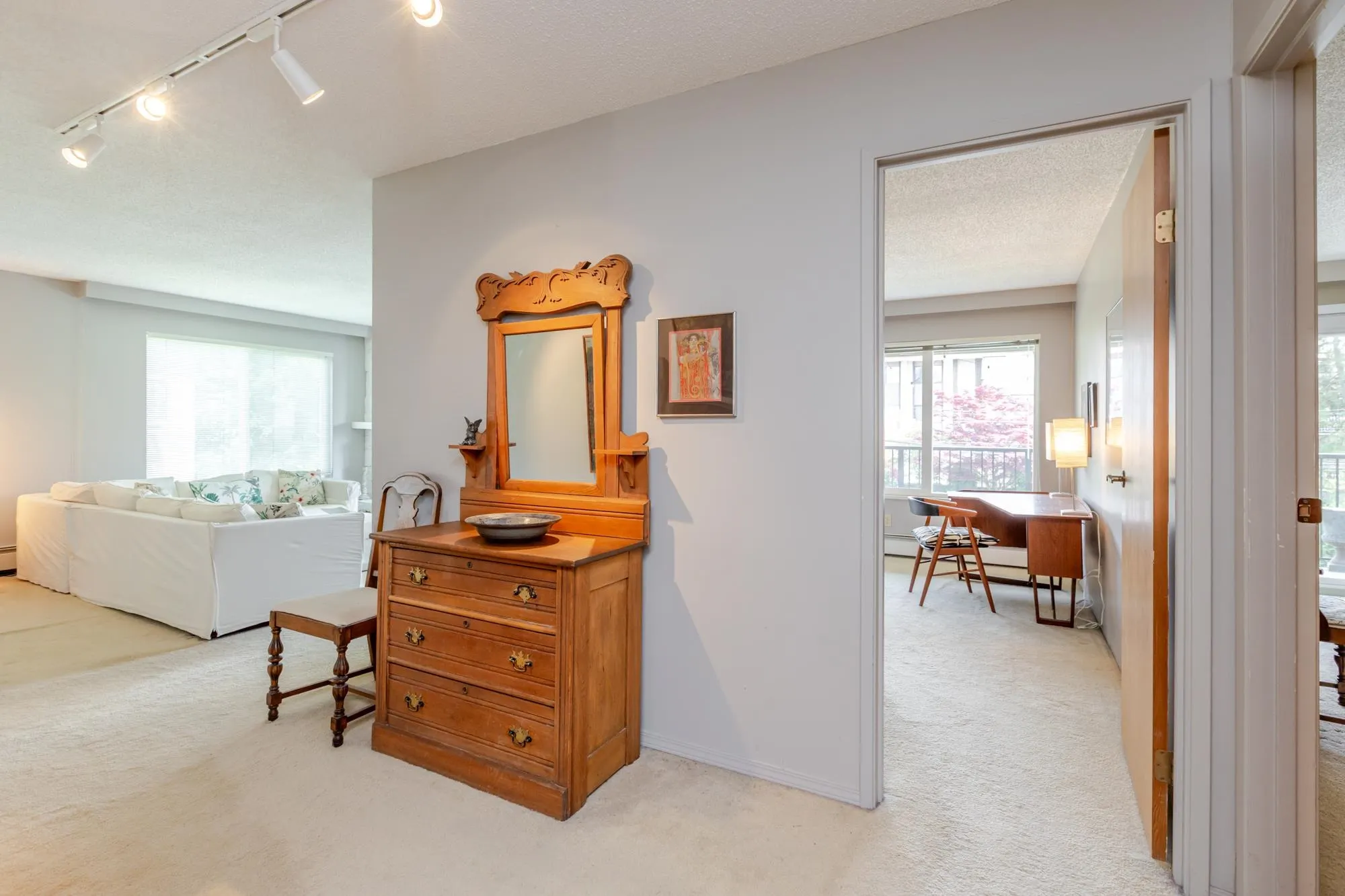 #304 1351 Martin Street