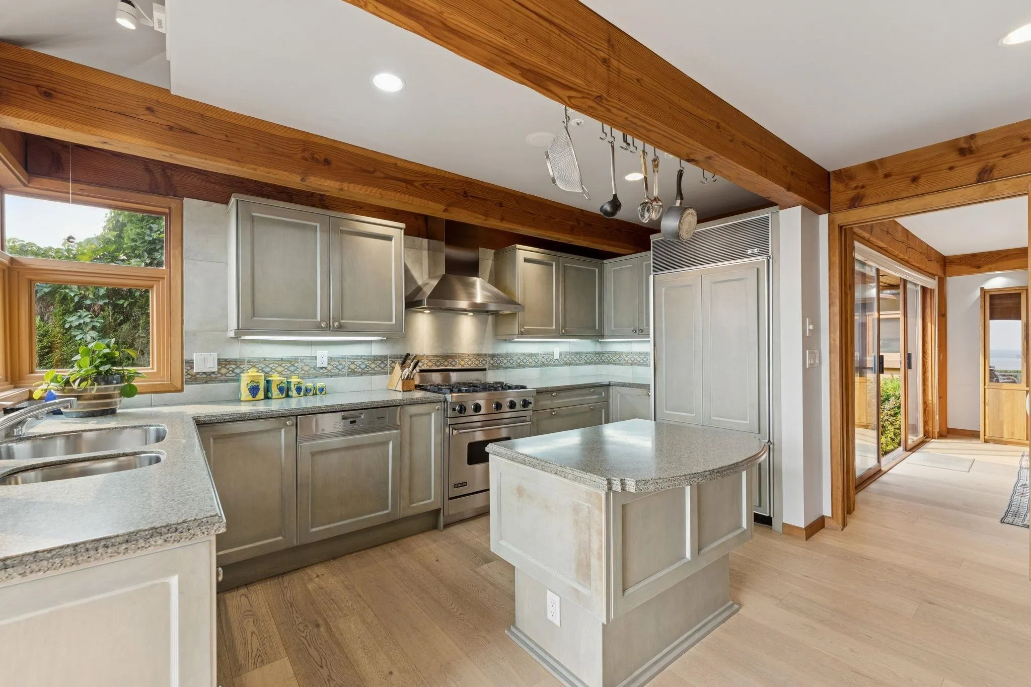 2342 Bellevue Avenue