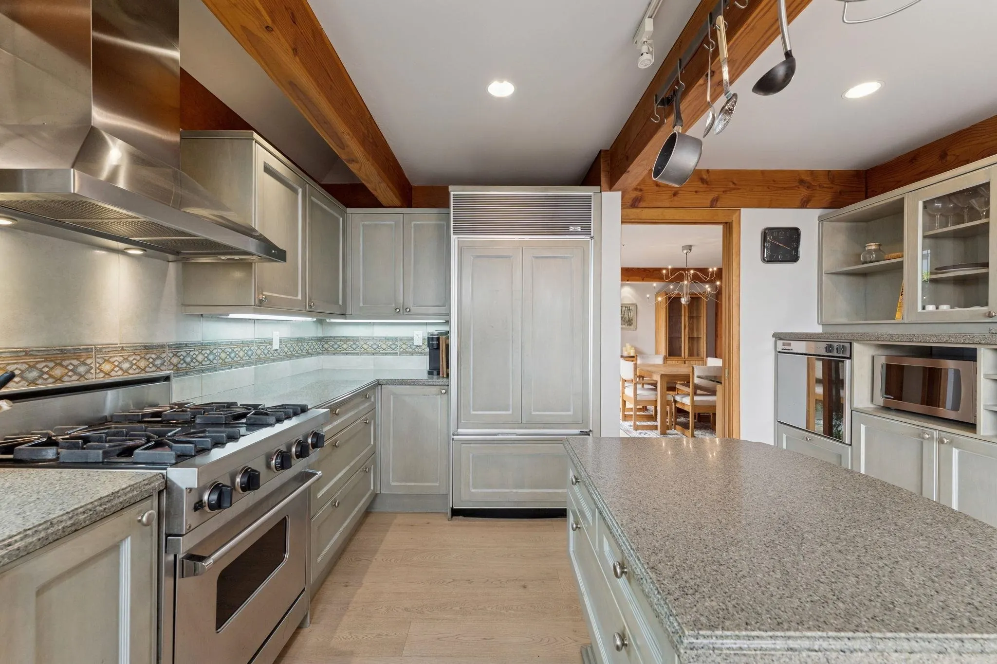2342 Bellevue Avenue