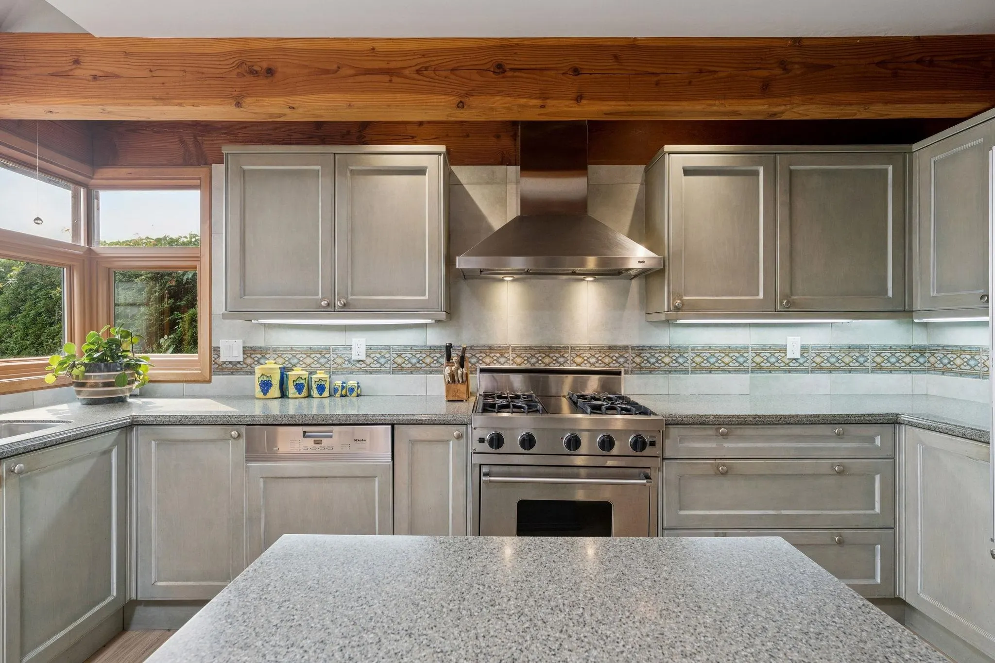 2342 Bellevue Avenue