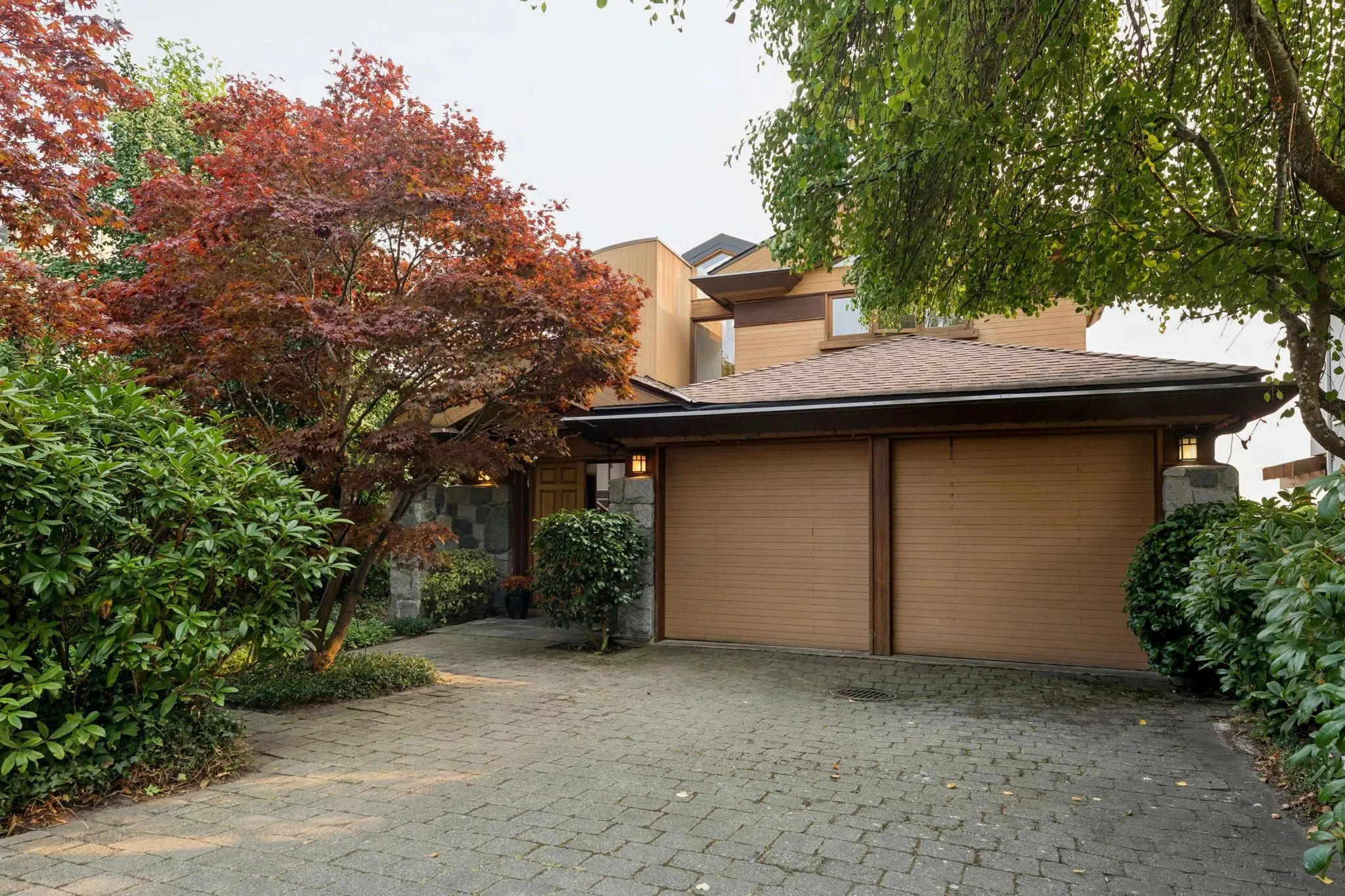 2342 Bellevue Avenue