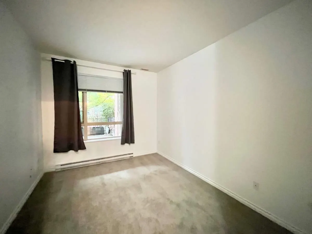 801 Klahanie Drive