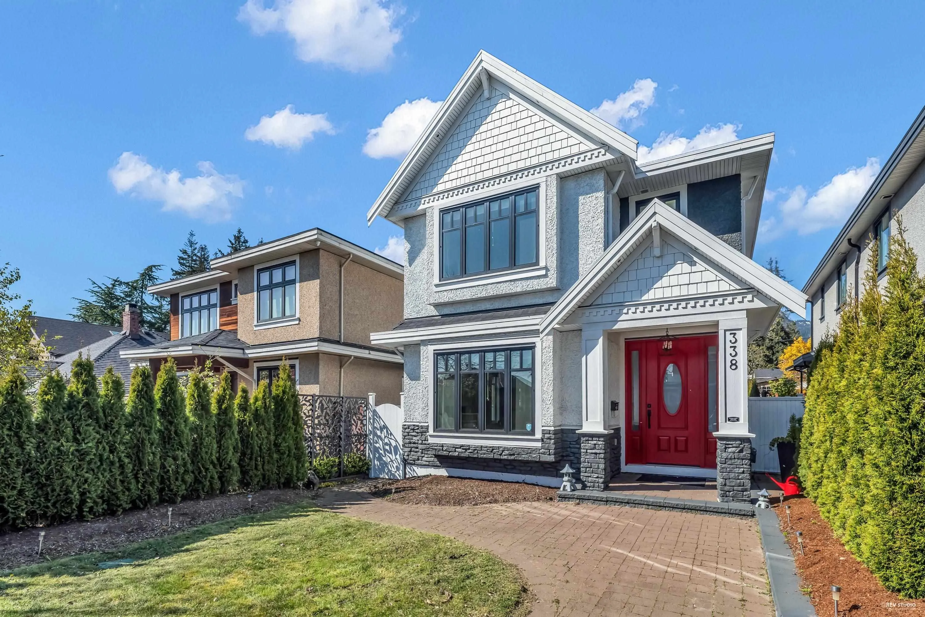 338 W 17th Street