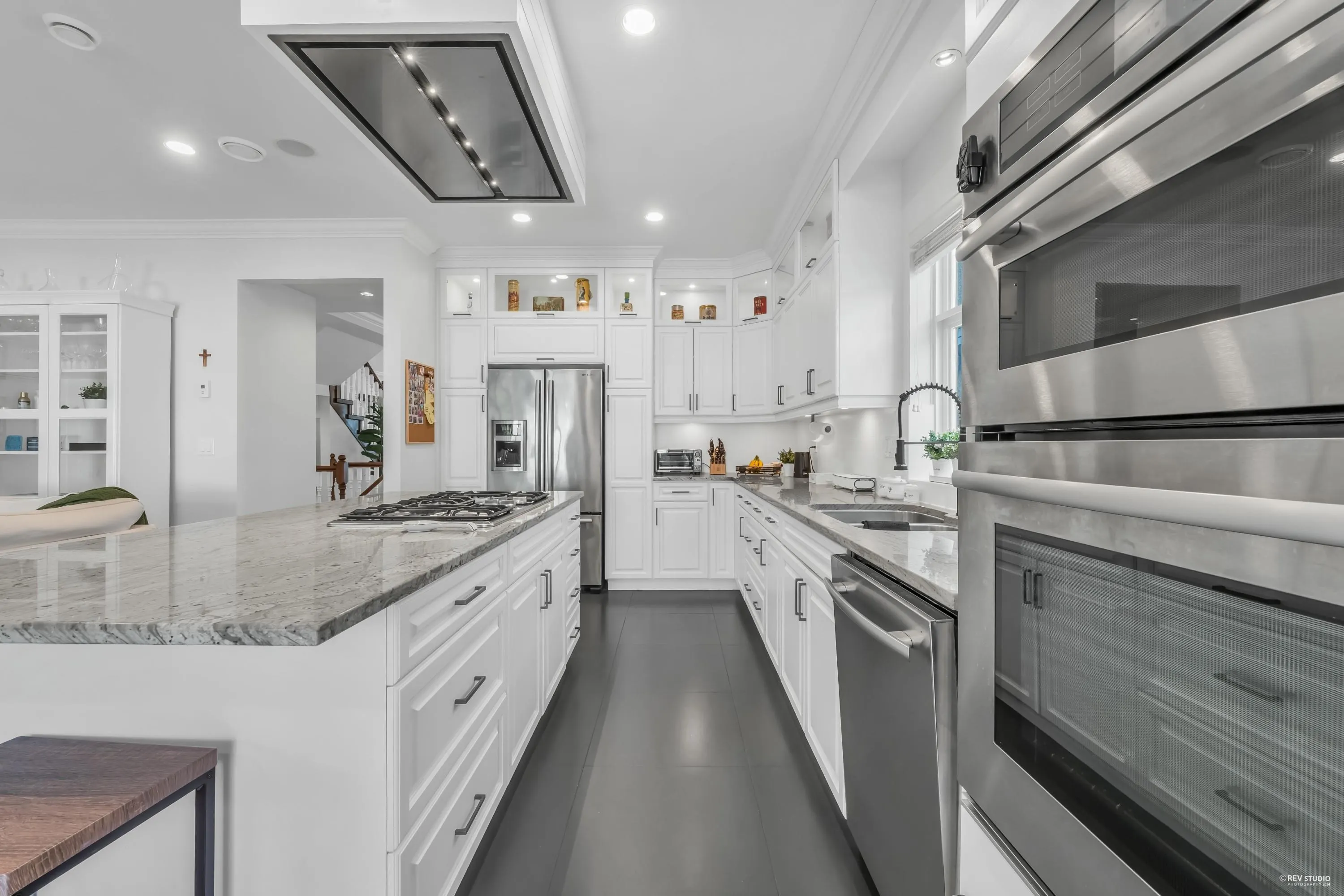 338 W 17th Street