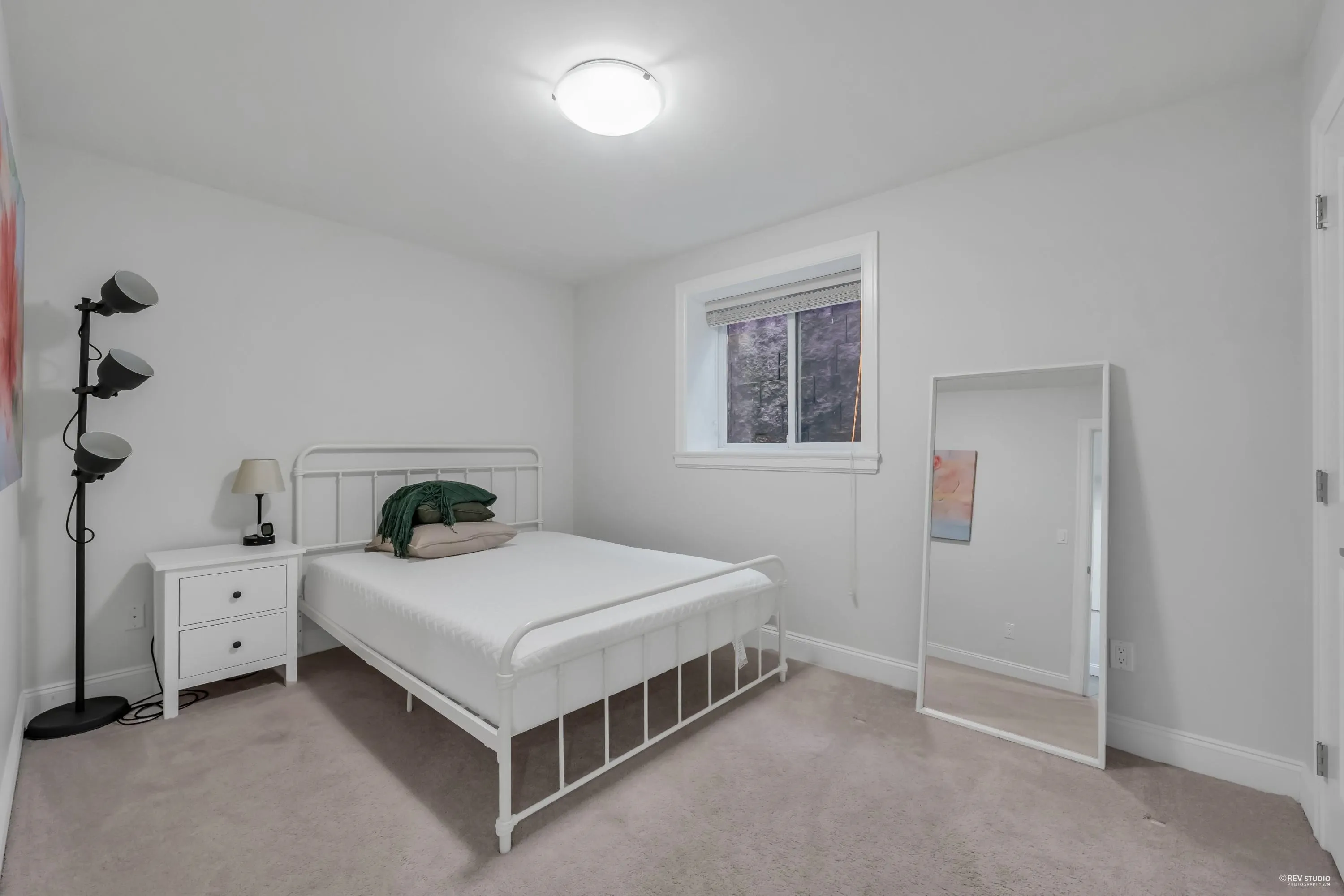 338 W 17th Street