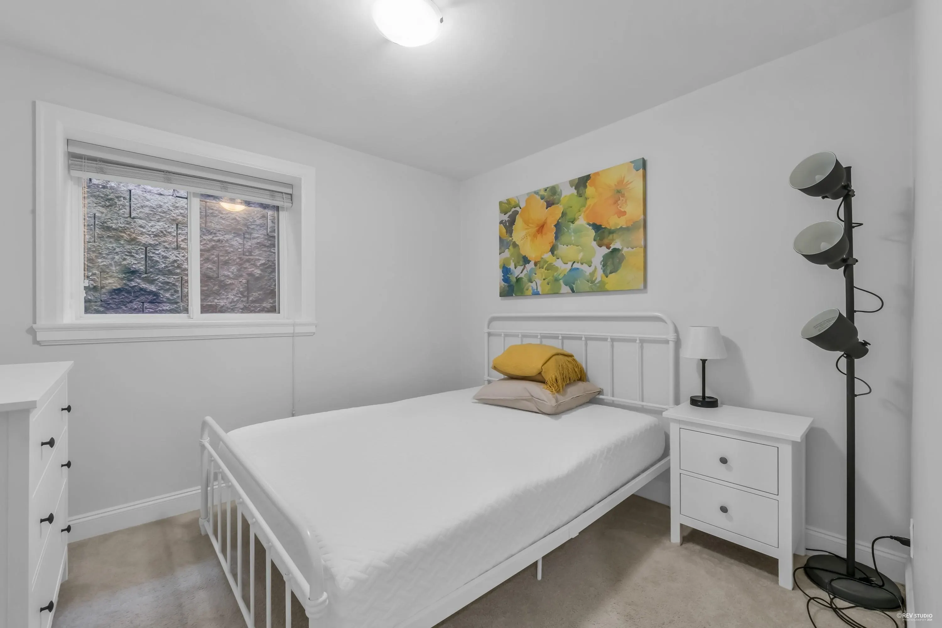 338 W 17th Street