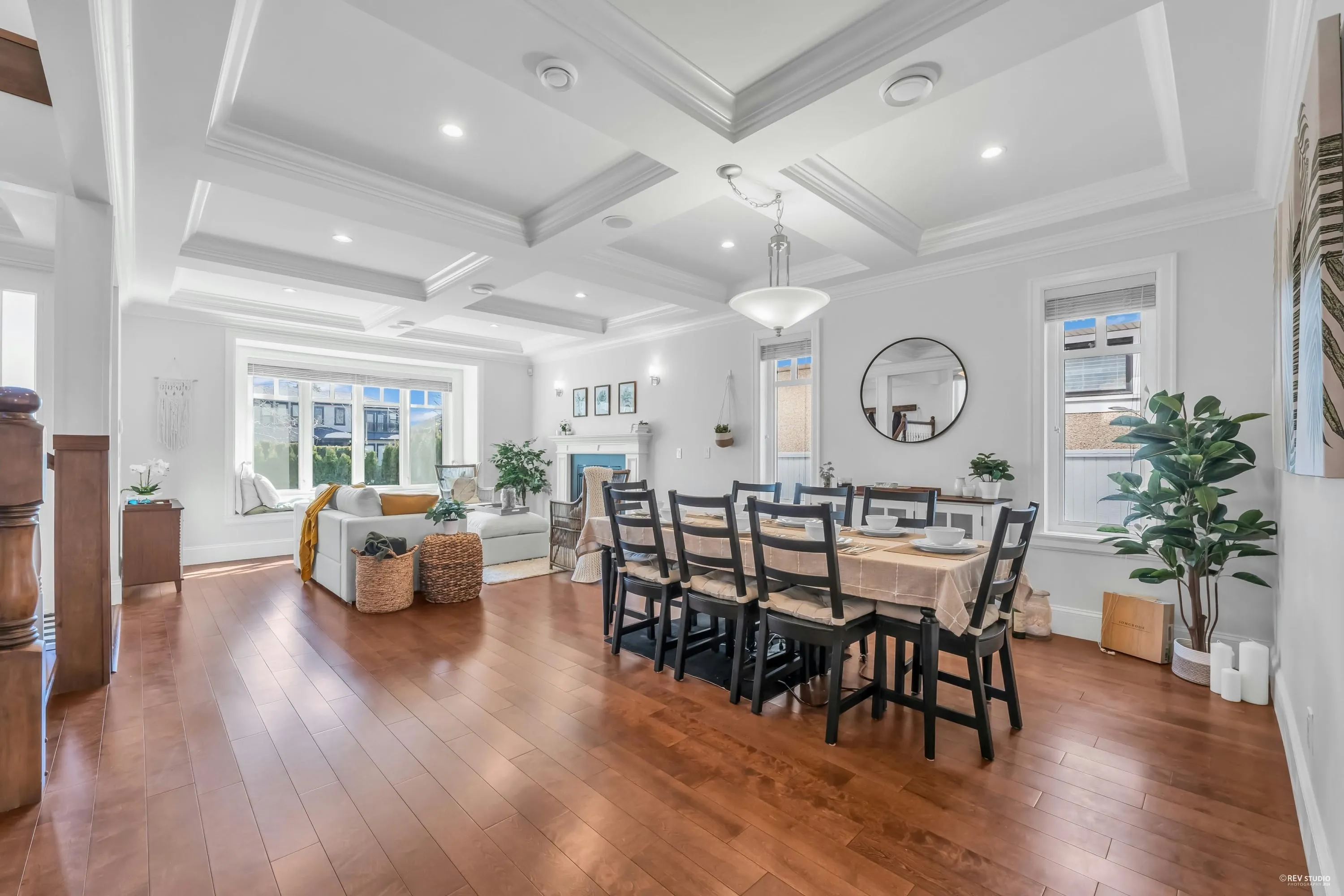338 W 17th Street