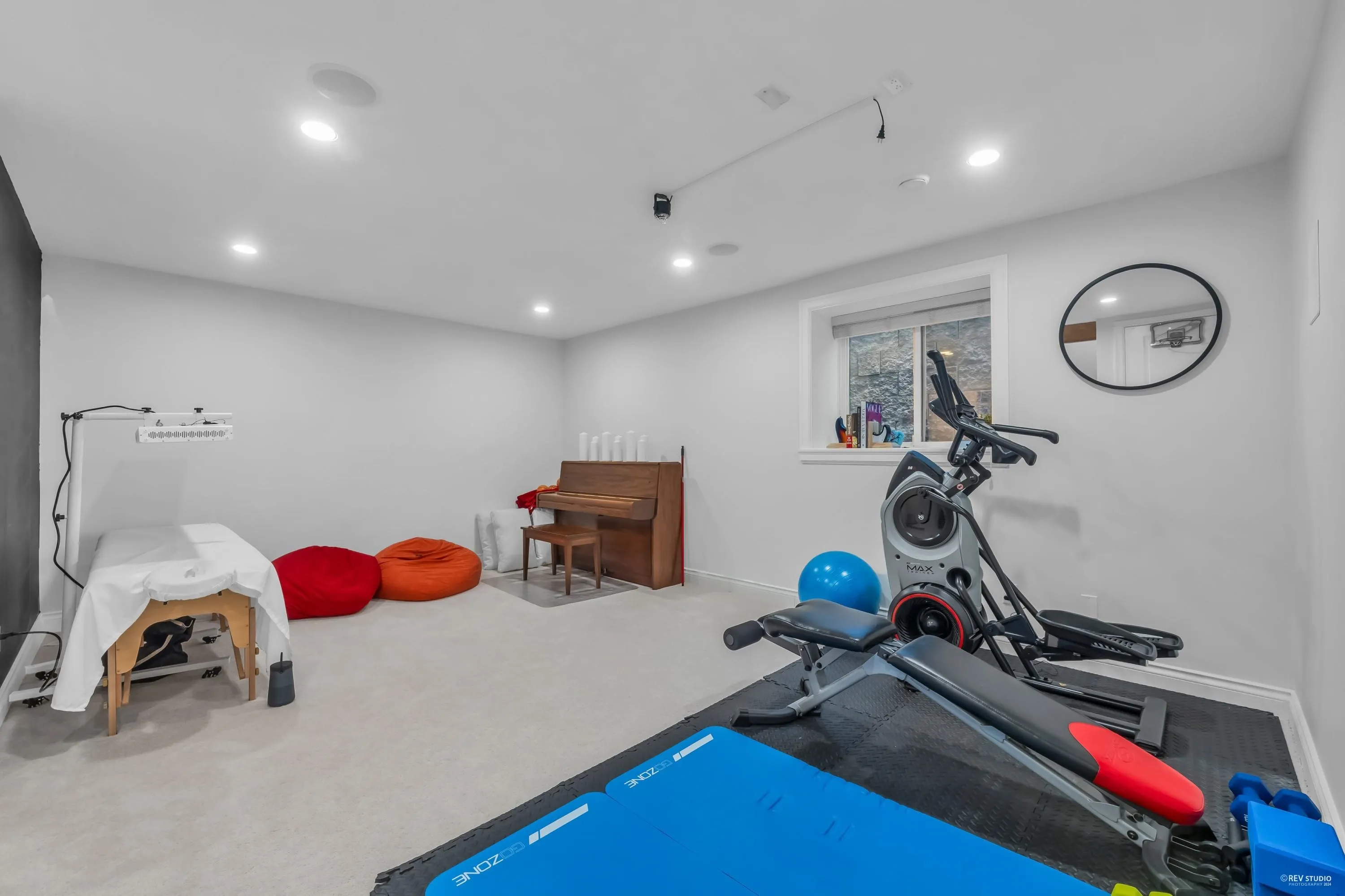 338 W 17th Street