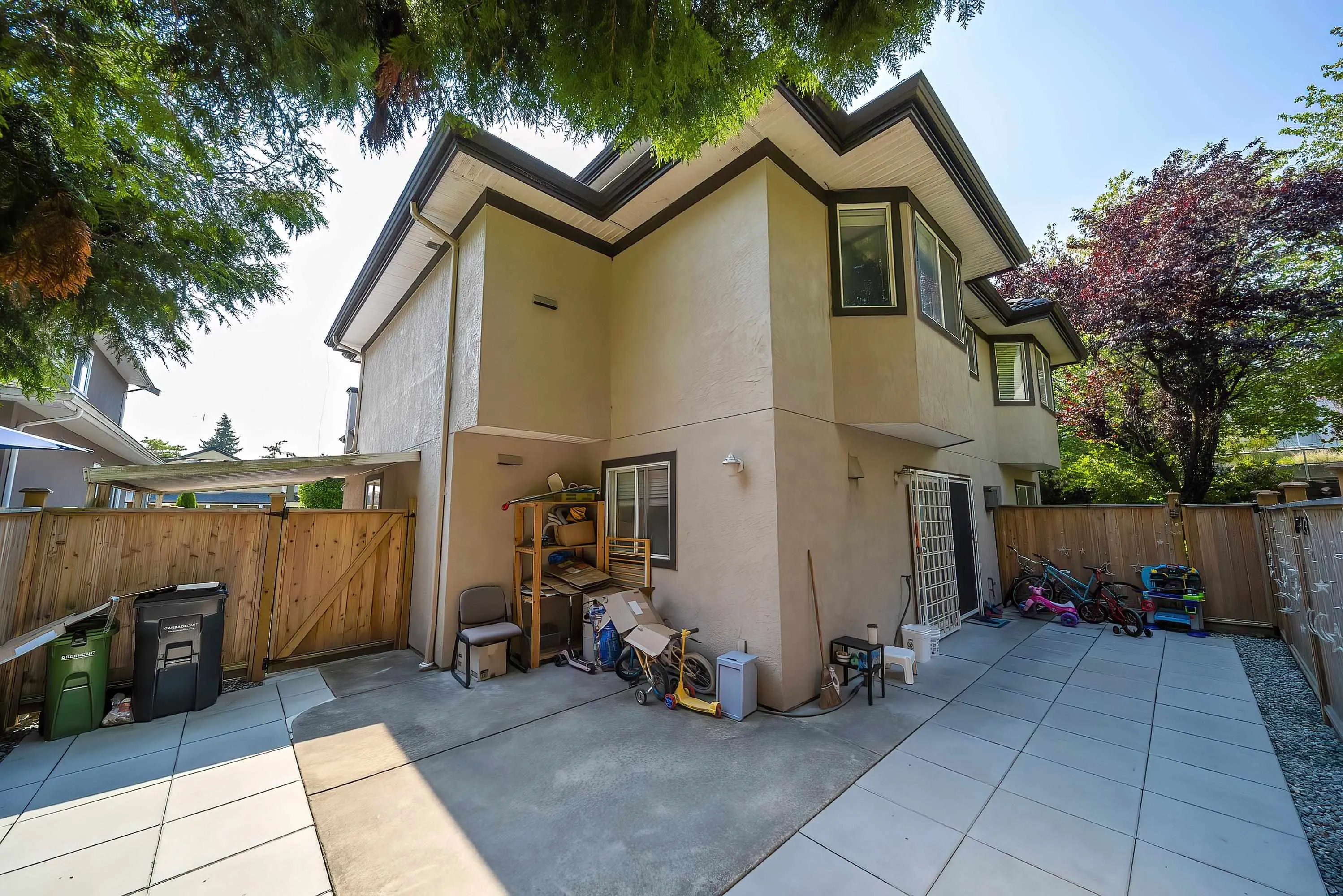 2 8491 Blundell Road