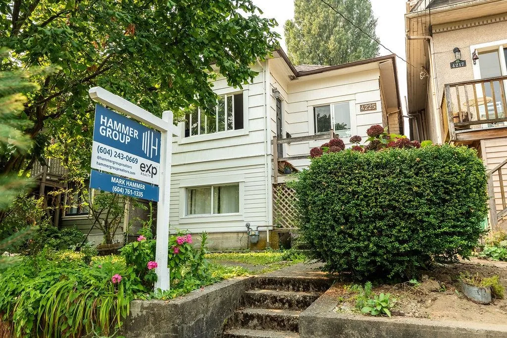 4225 John Street