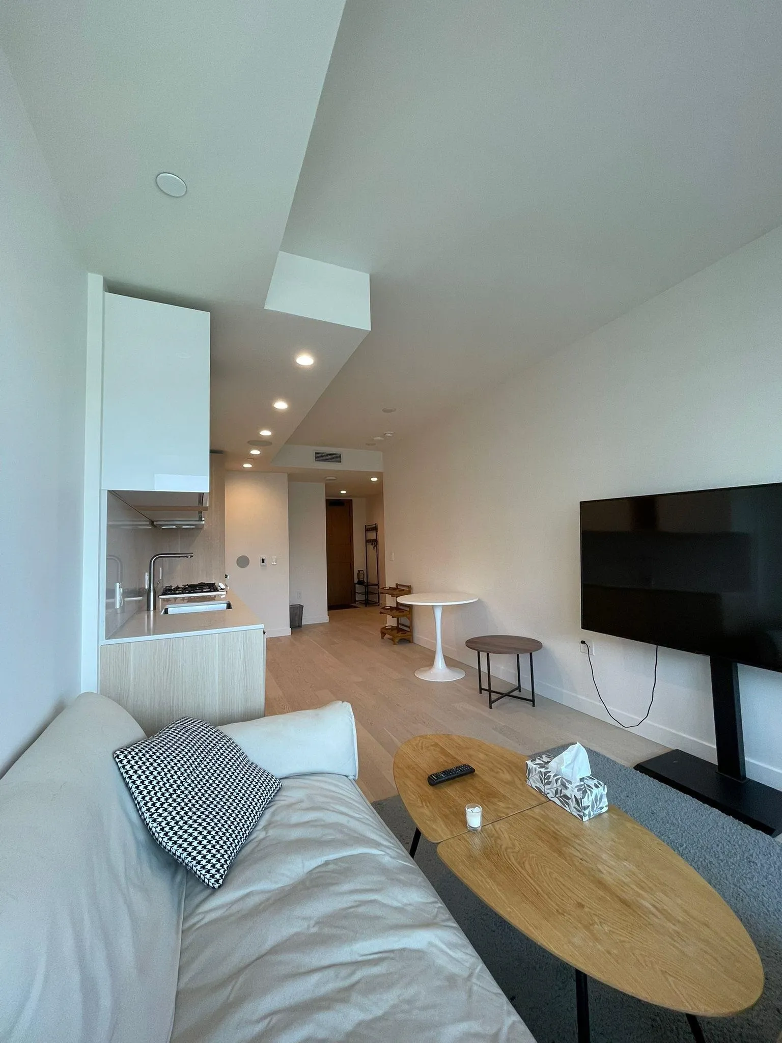 1005 6811 Pearson Way