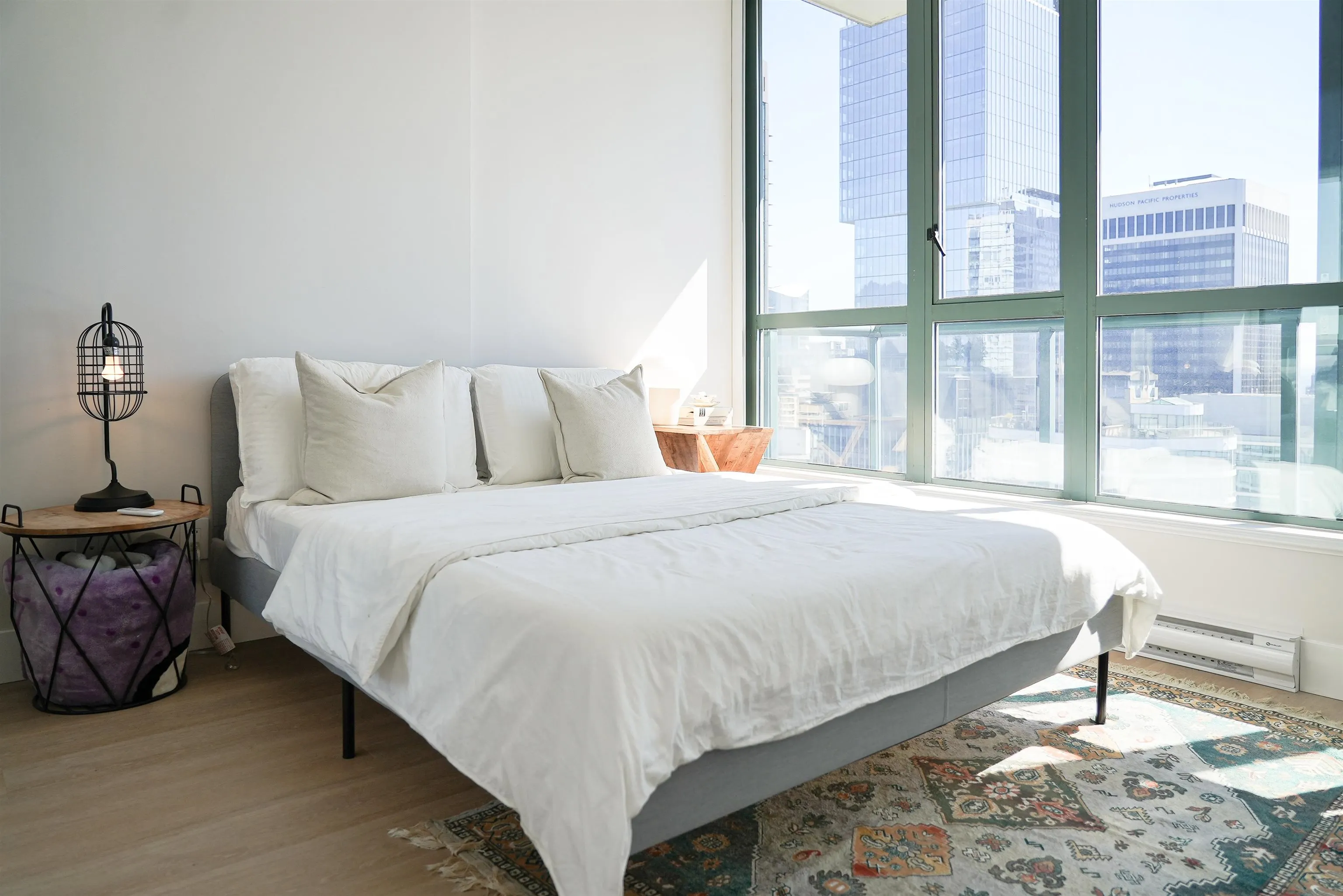 2909 1239 W Georgia Street