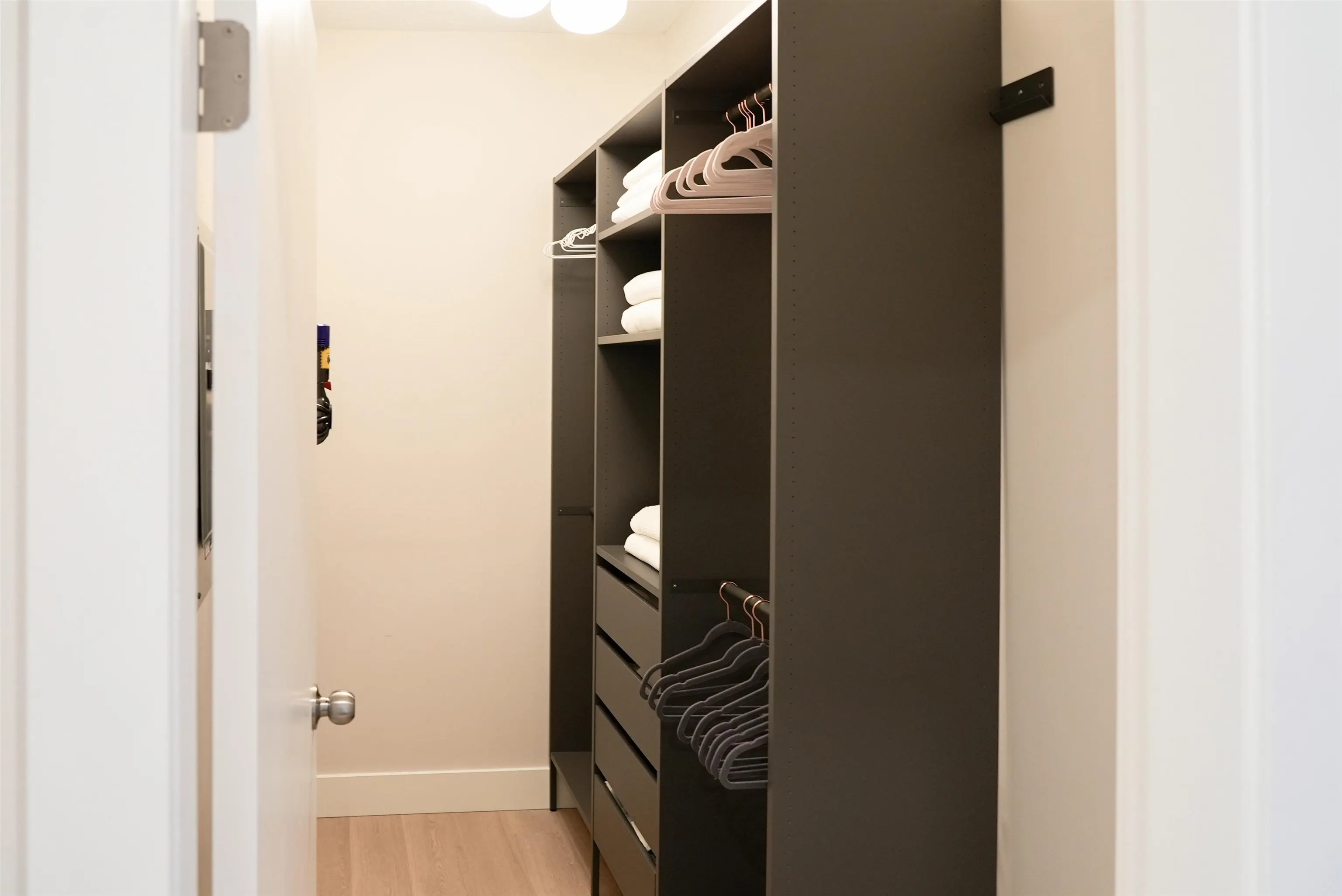 2909 1239 W Georgia Street