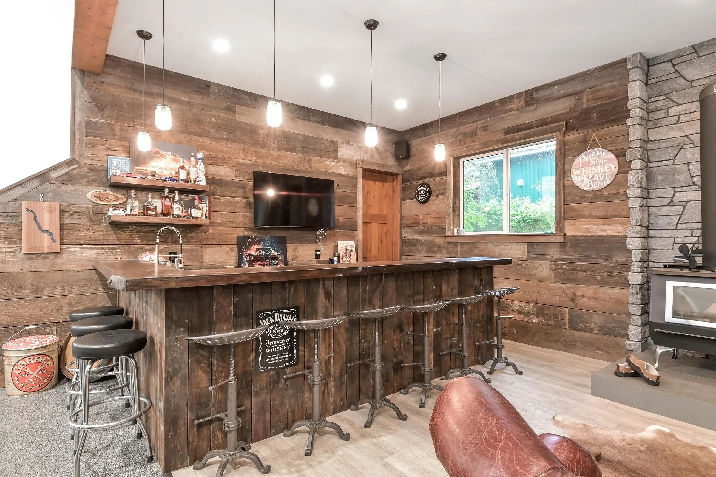 148 Clovermeadow Crescent
