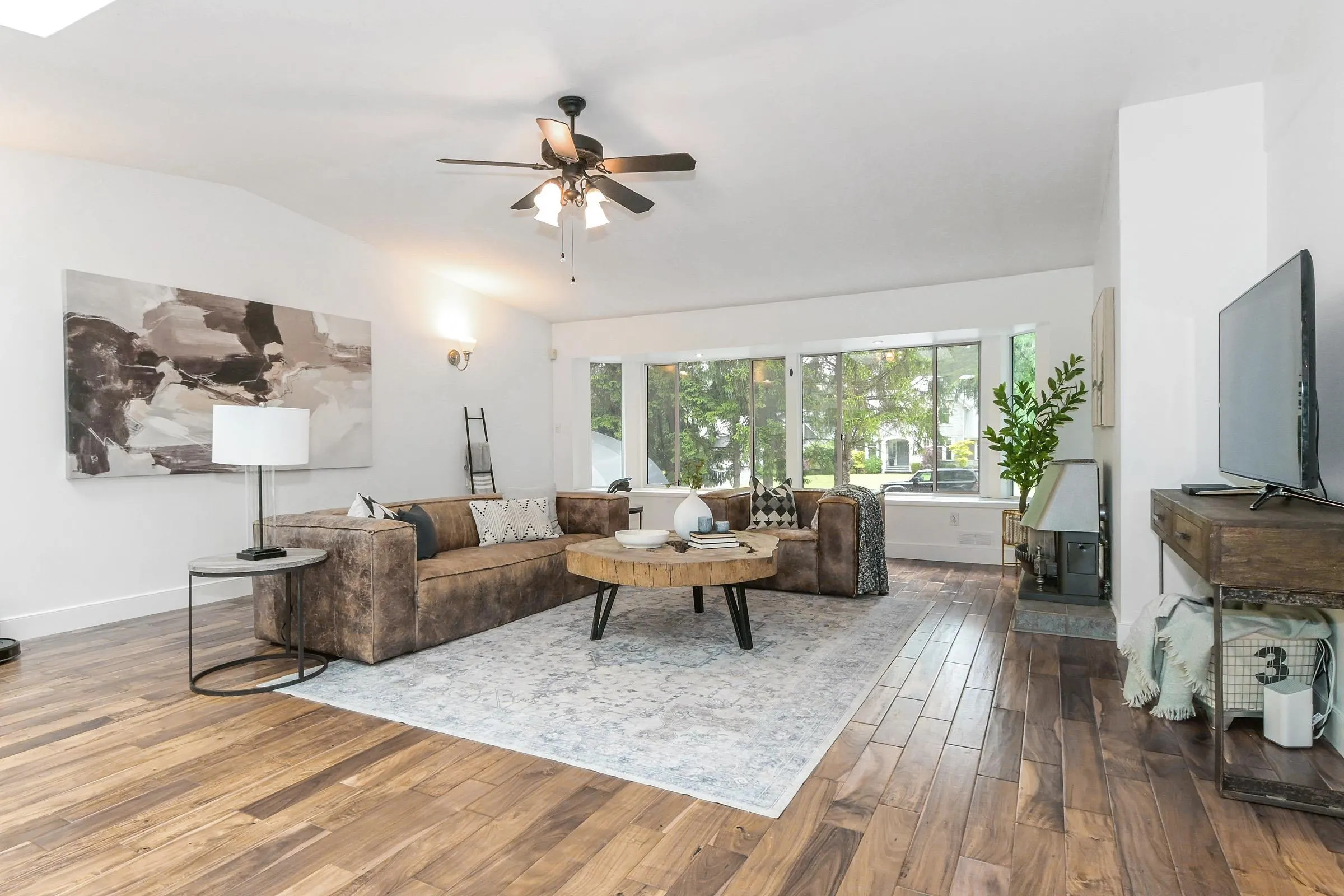 148 Clovermeadow Crescent