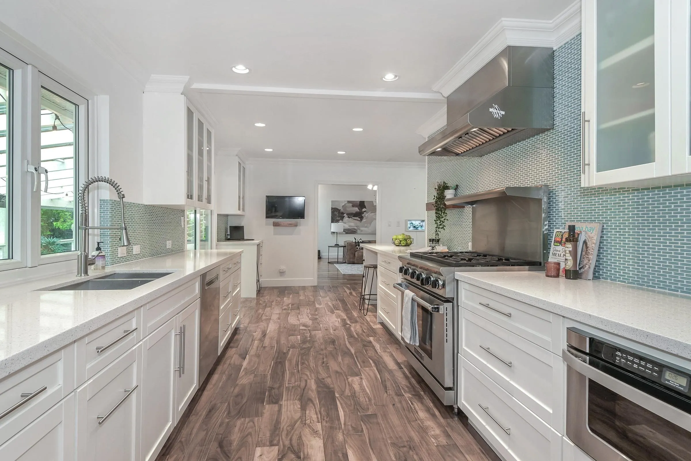 148 Clovermeadow Crescent