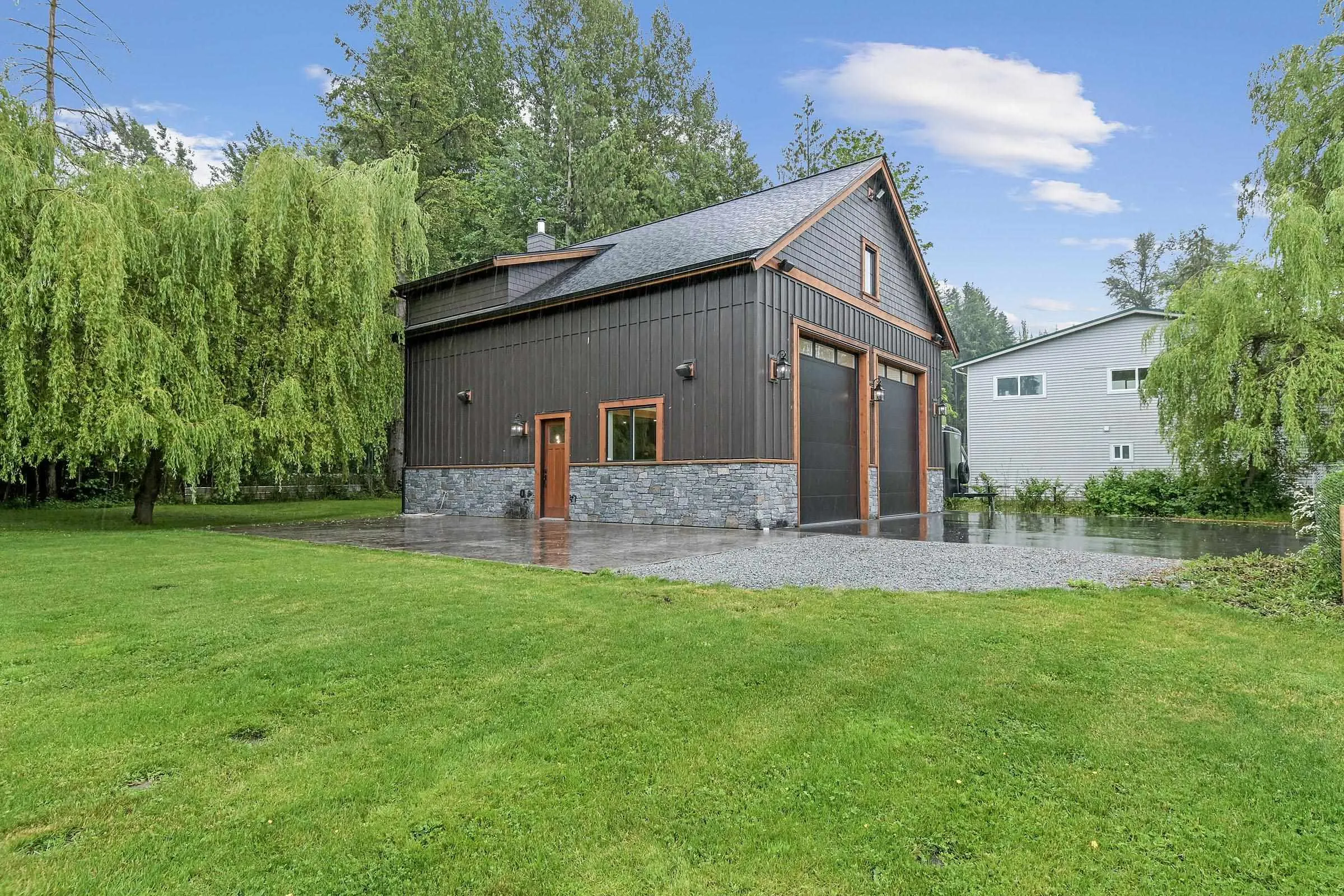 148 Clovermeadow Crescent