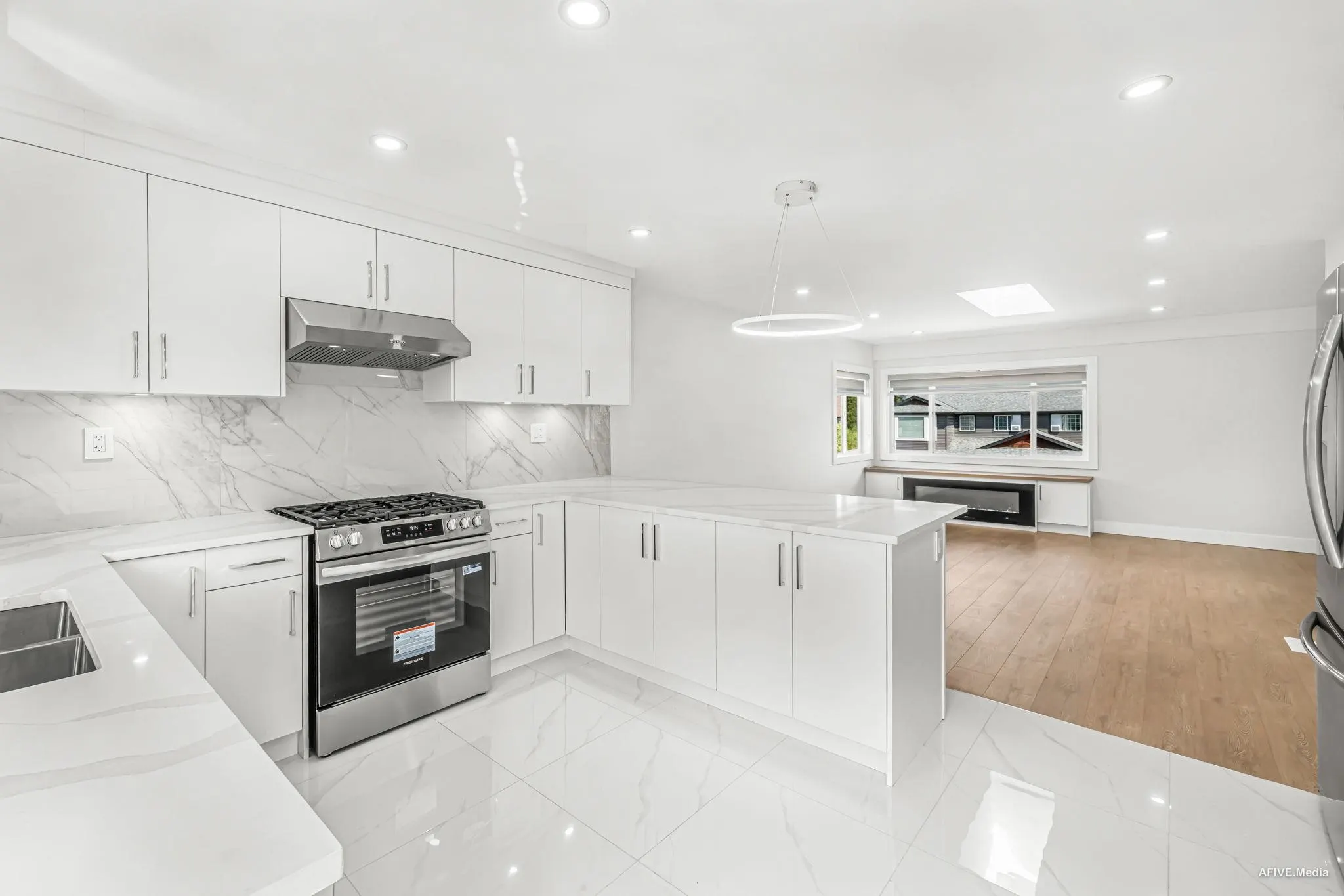 1908 Tyler Avenue
