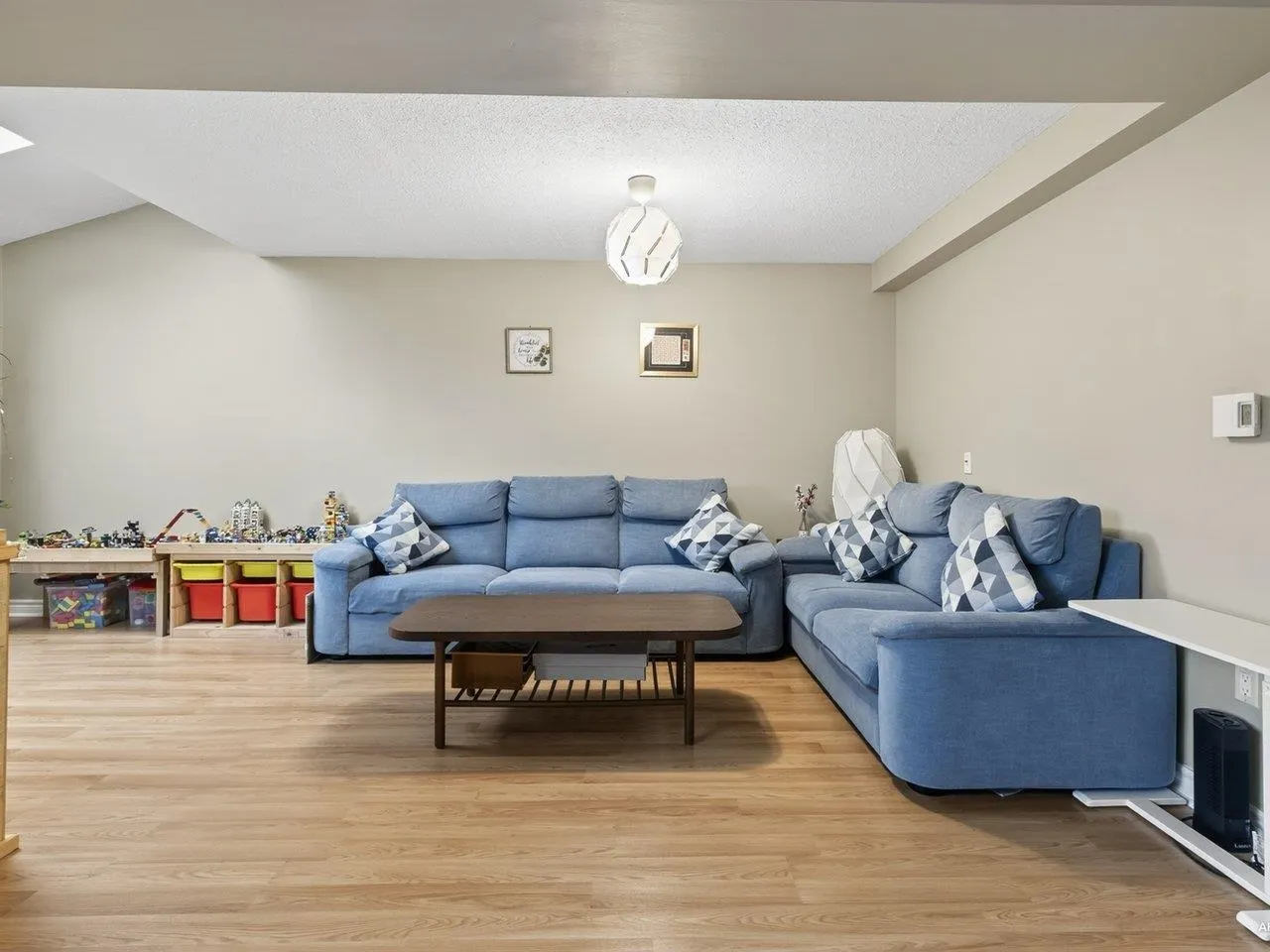 5805 Mayview Circle