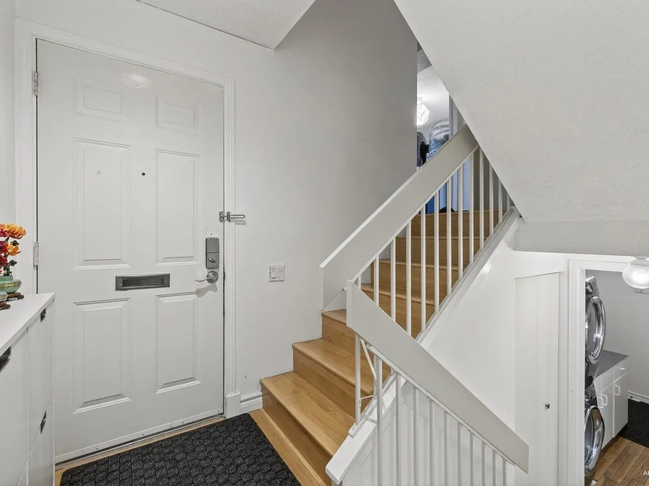 5805 Mayview Circle