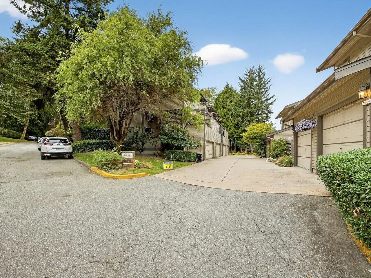 5805 Mayview Circle
