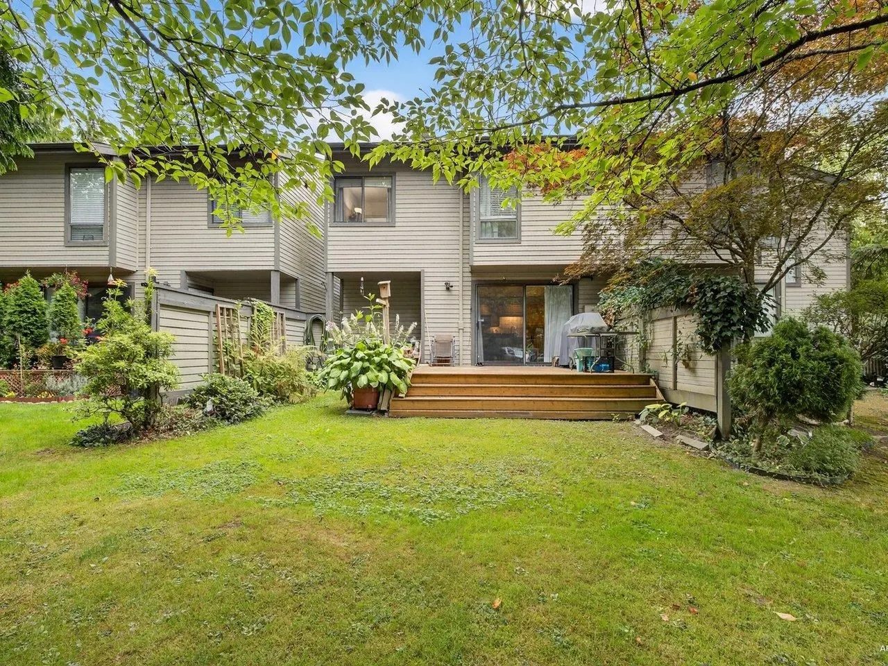 5805 Mayview Circle