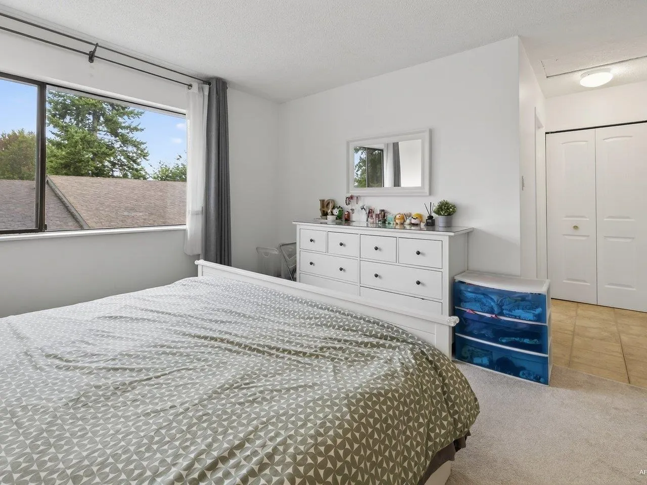 5805 Mayview Circle