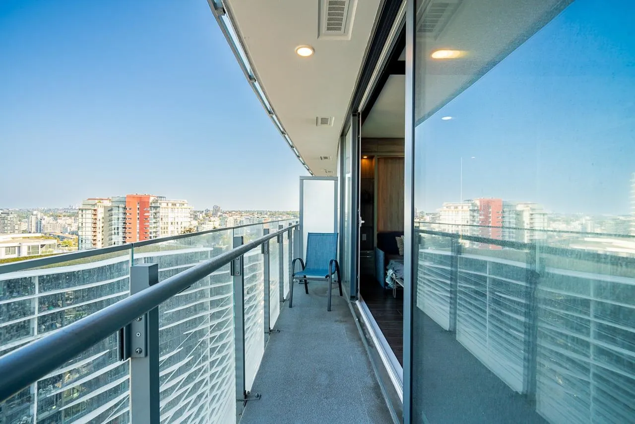 2107 89 Nelson Street