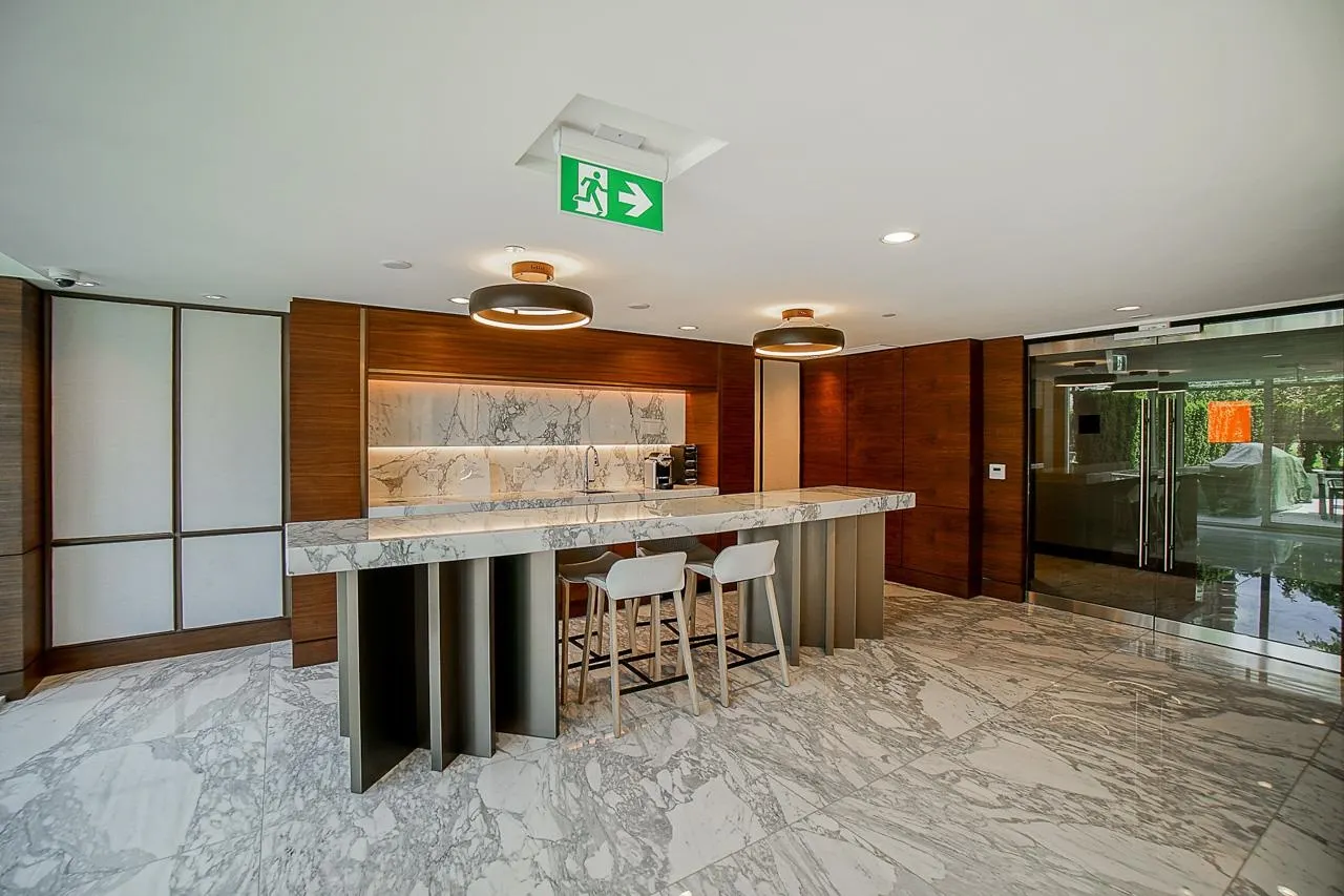 2107 89 Nelson Street