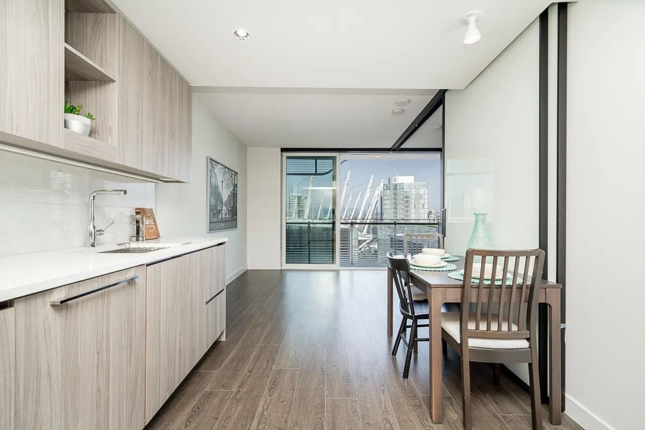 2107 89 Nelson Street