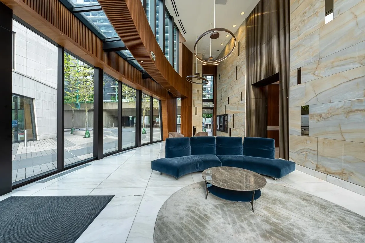 2107 89 Nelson Street