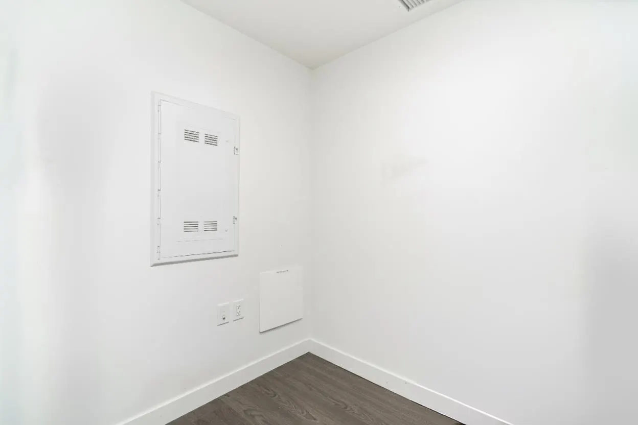 2107 89 Nelson Street