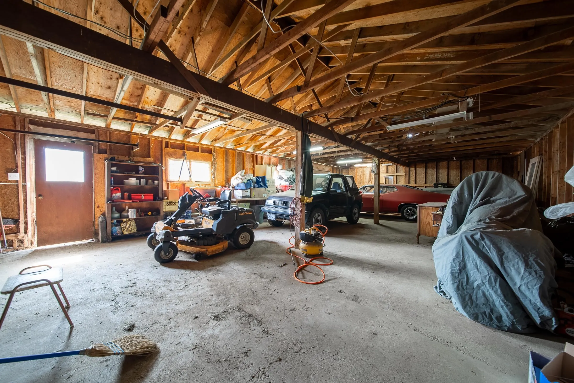 1093 Mckenzie Road