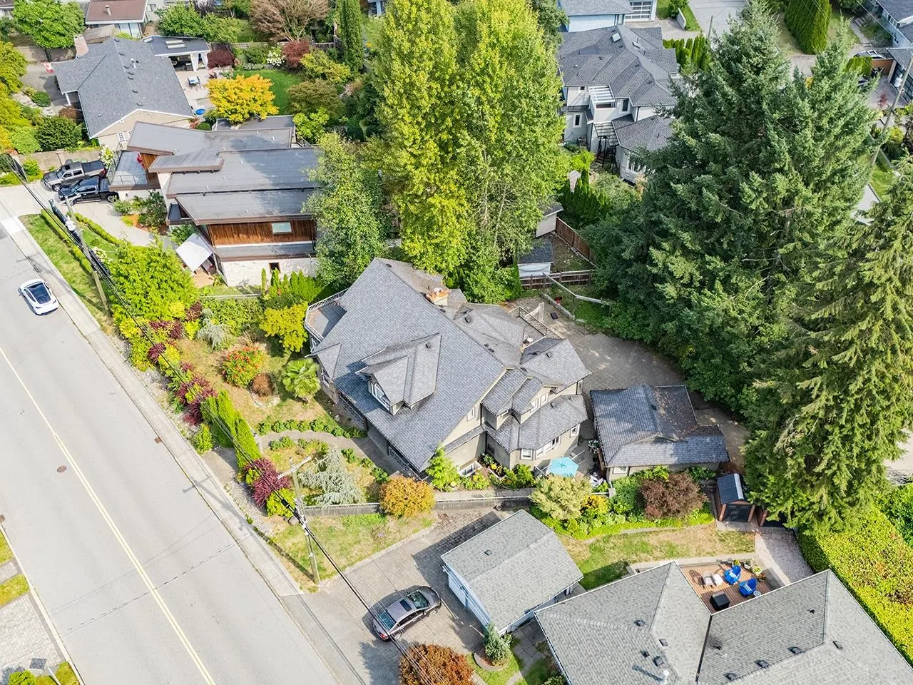 3582 Edgemont Boulevard