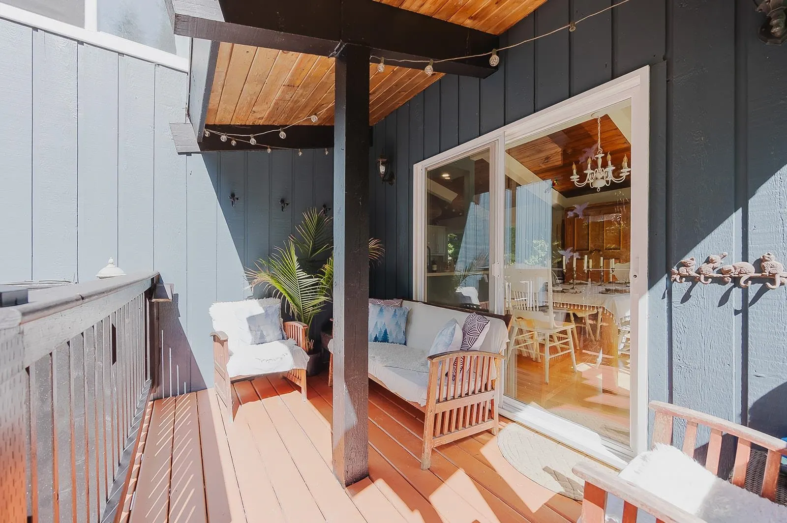 3345 Viewmount Drive