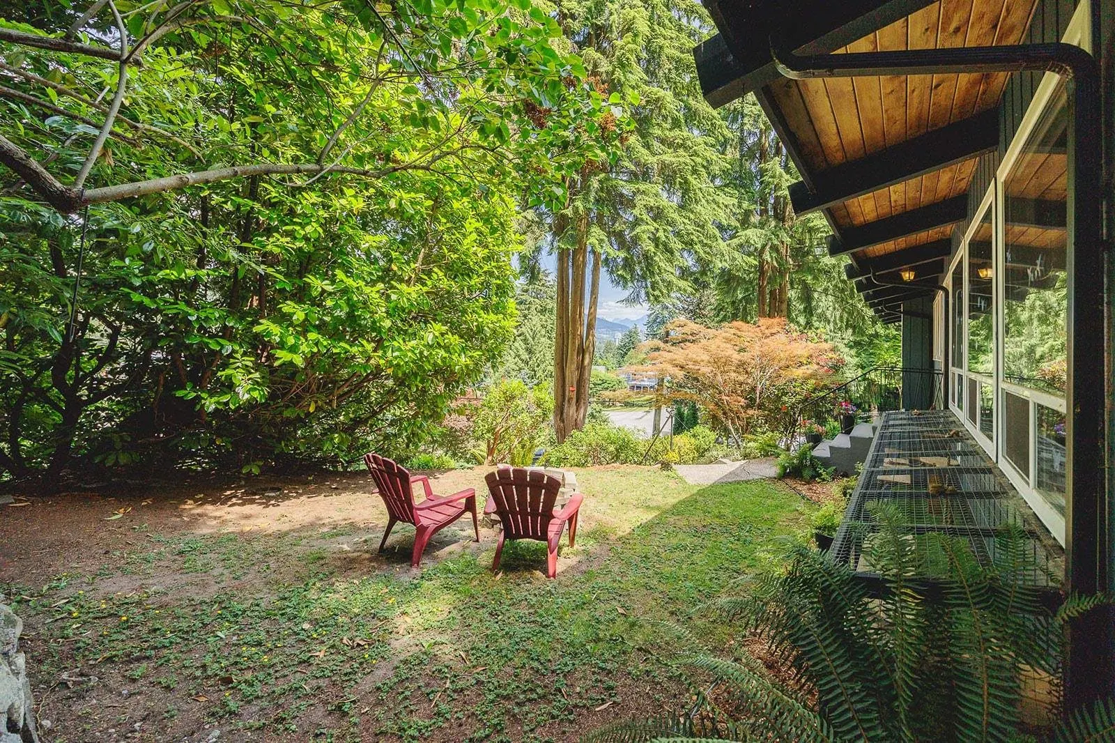 3345 Viewmount Drive
