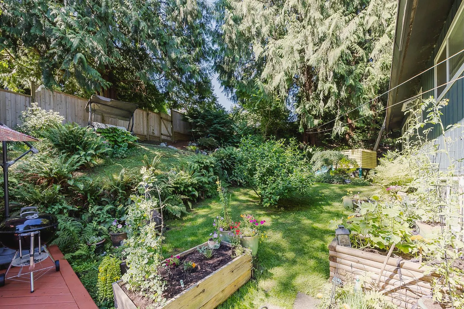 3345 Viewmount Drive