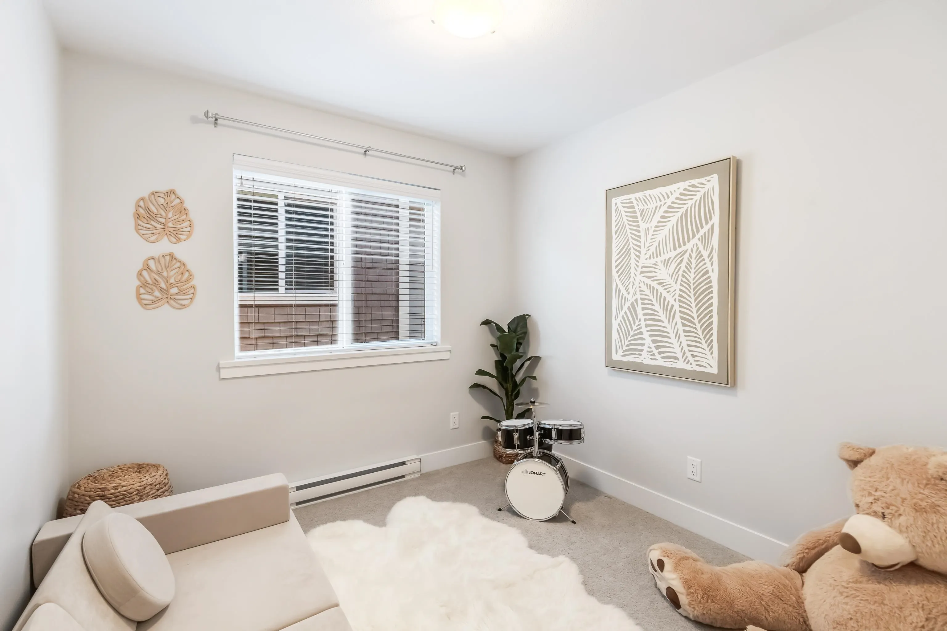 23942 Kanaka Way