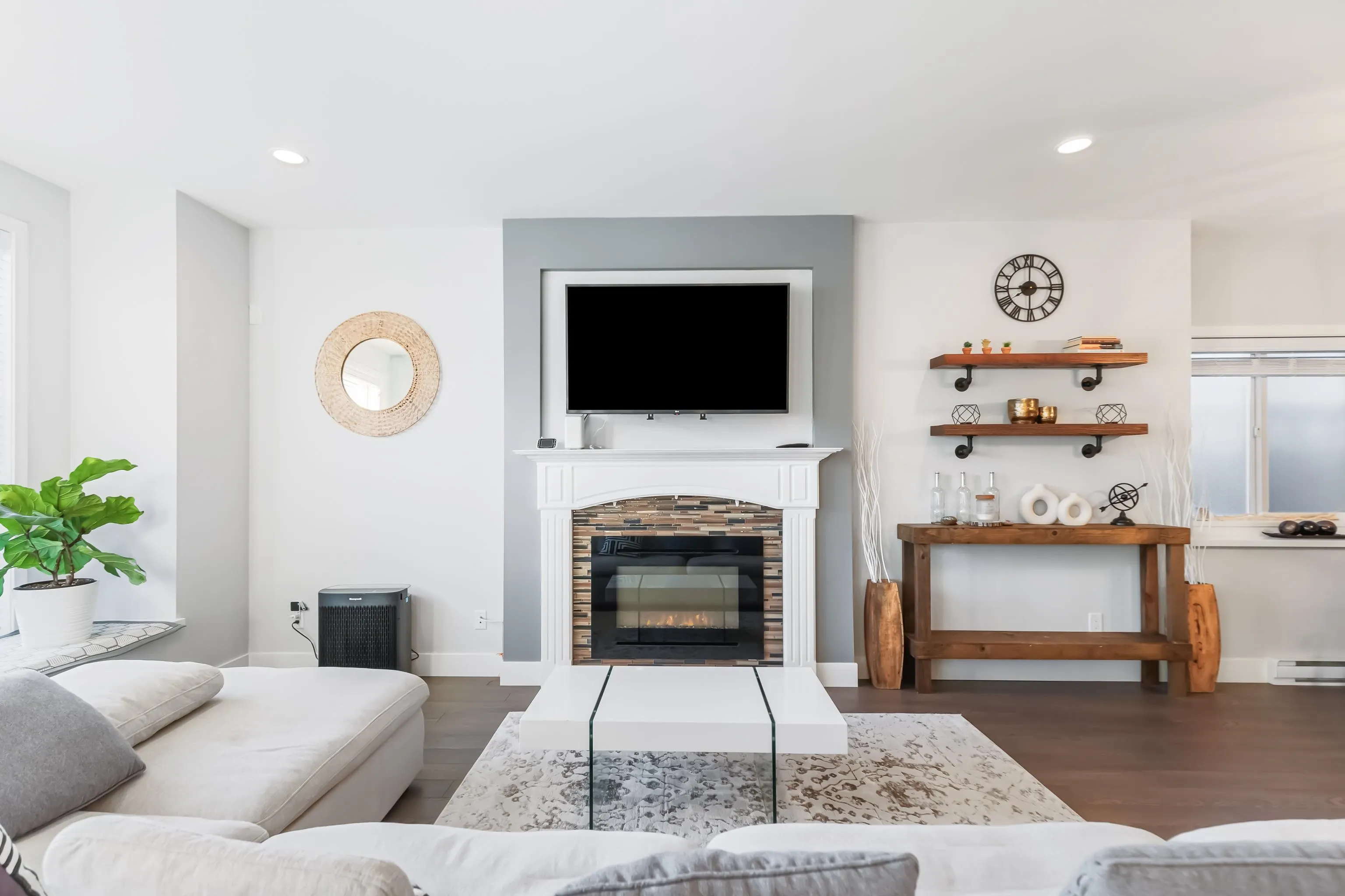 23942 Kanaka Way