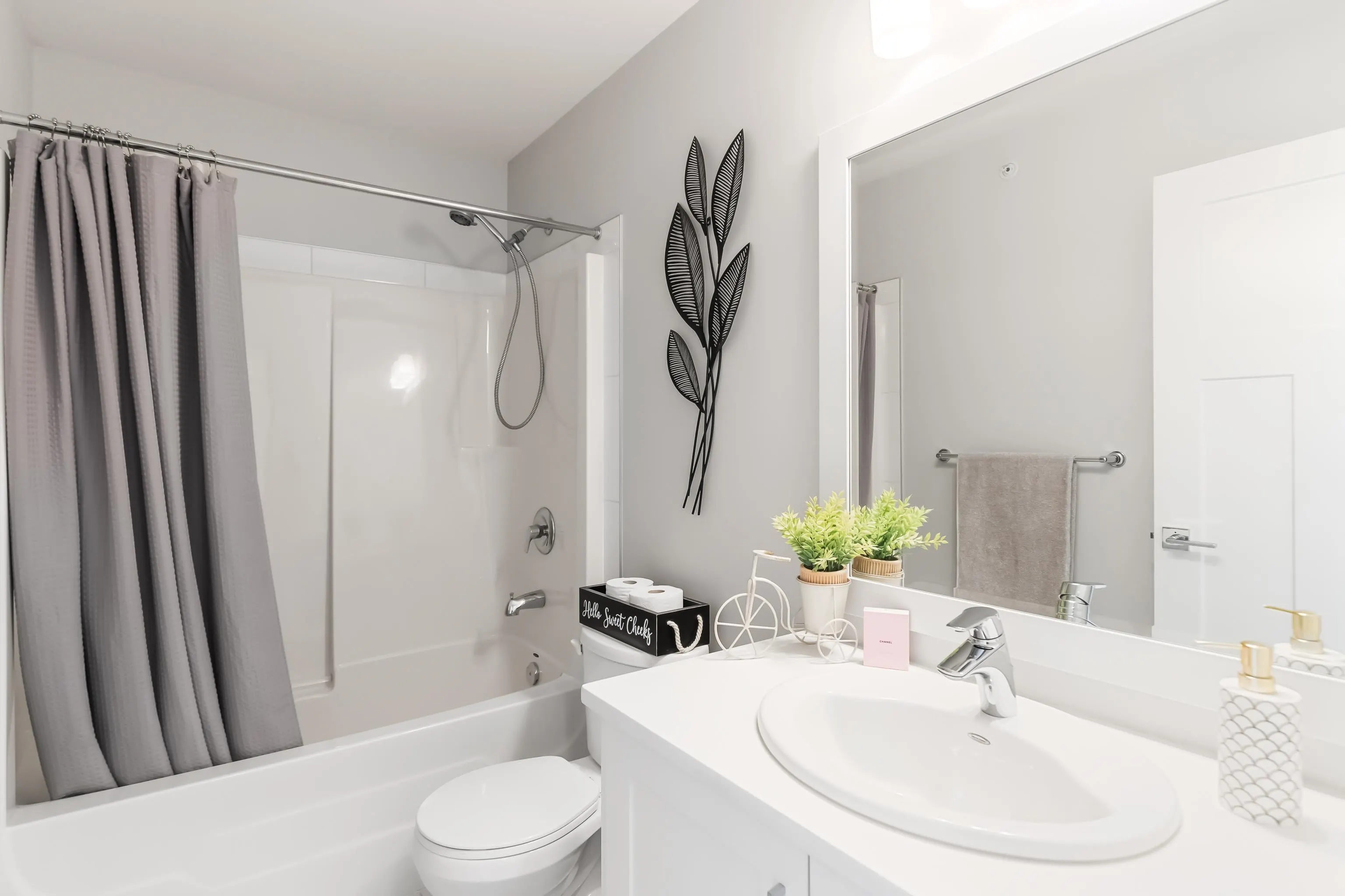 23942 Kanaka Way