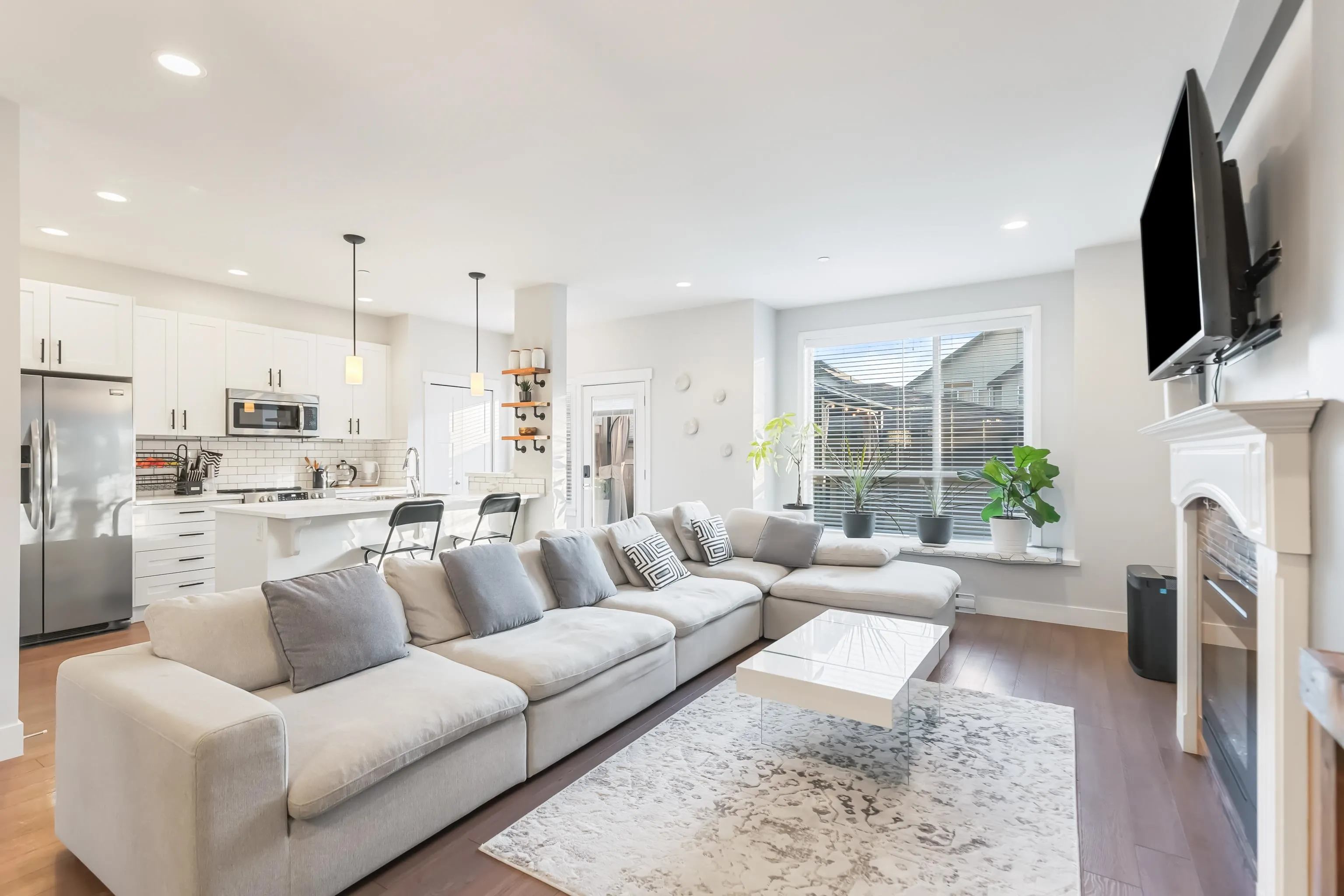23942 Kanaka Way