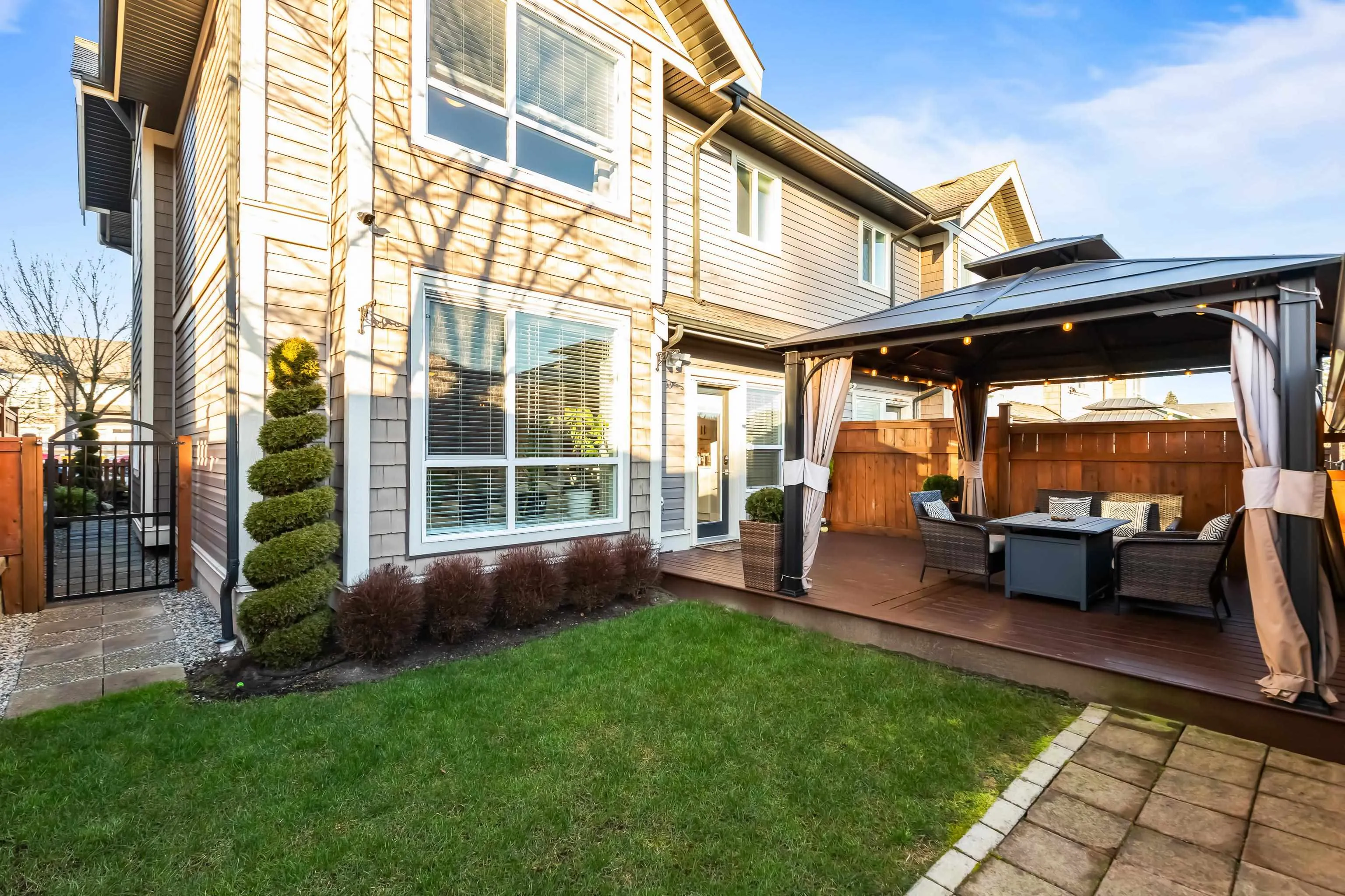 23942 Kanaka Way