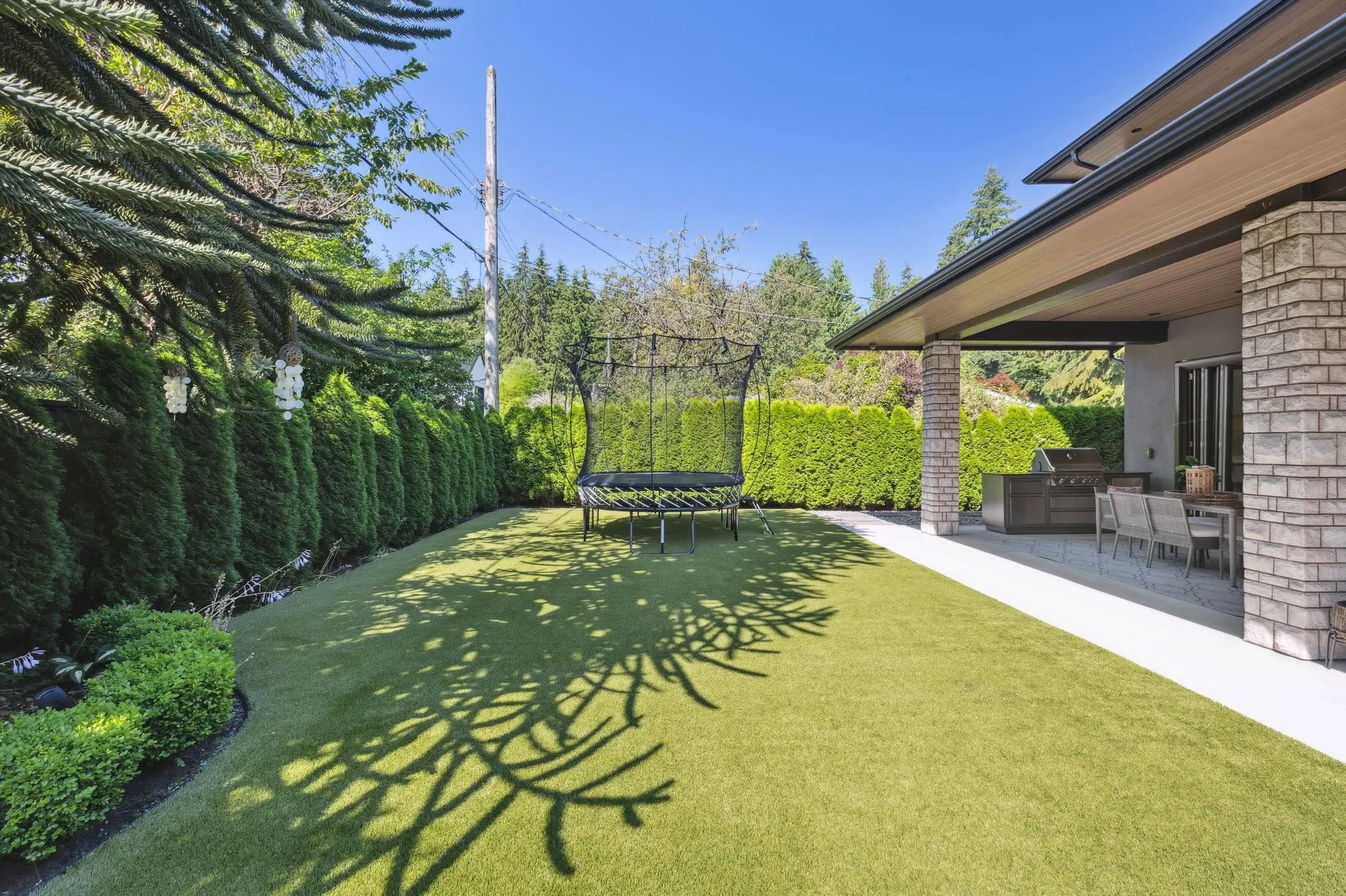 983 Tudor Avenue