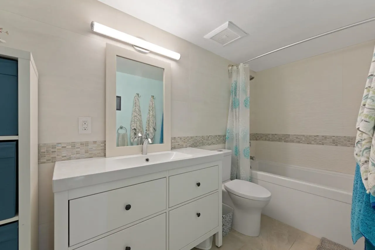 306 1515 Chesterfield Avenue