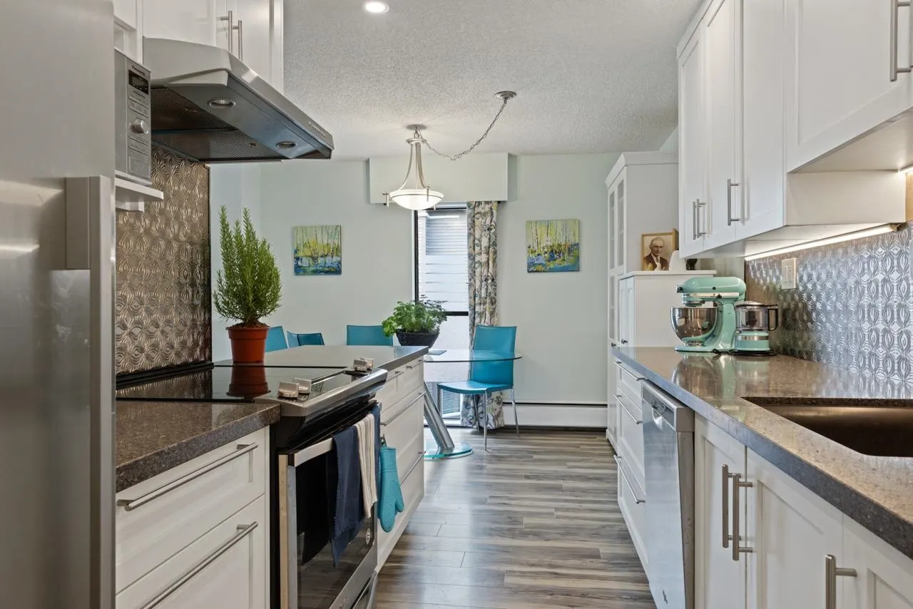 306 1515 Chesterfield Avenue